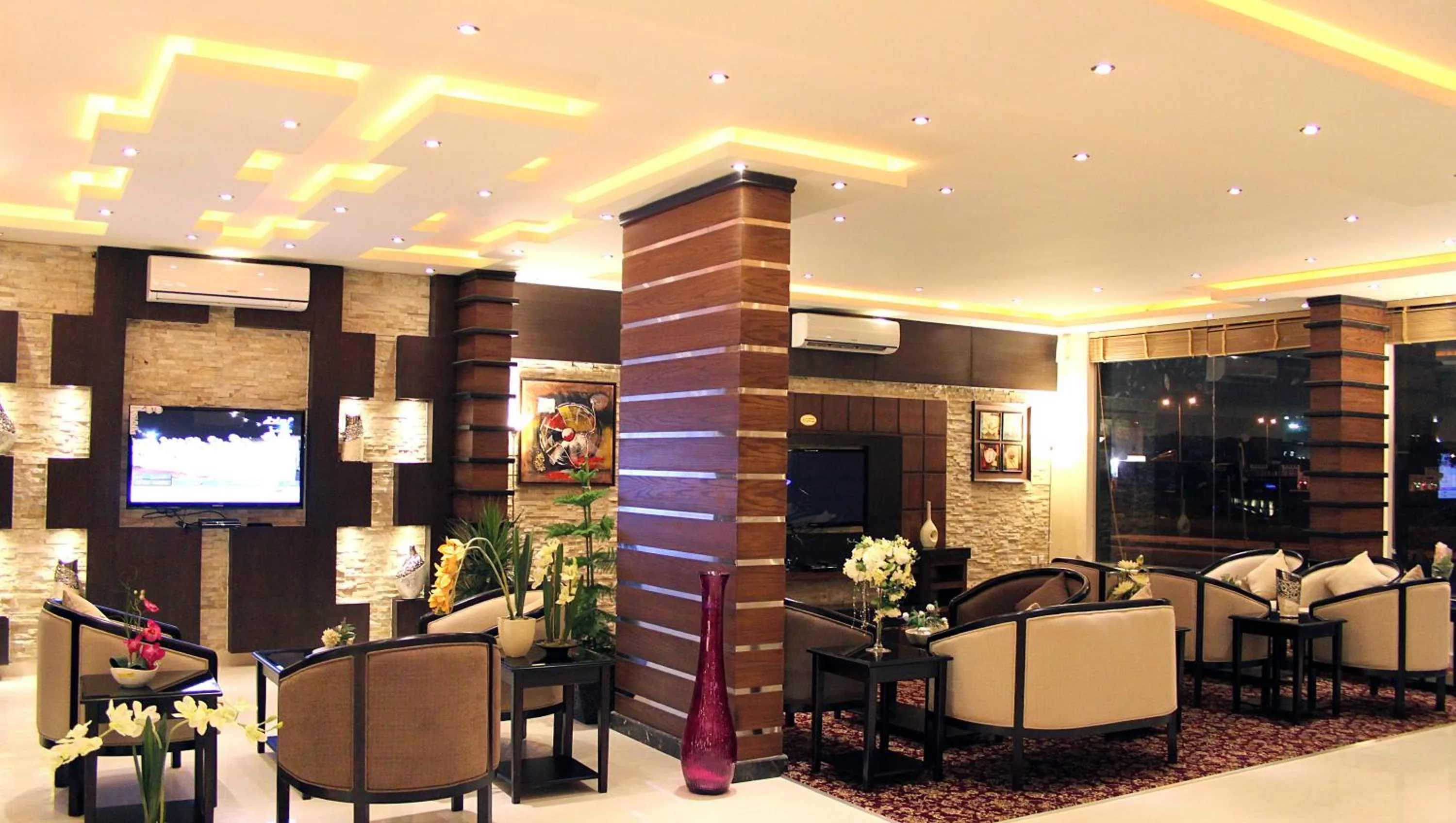 Lobby or reception in Rest Night Serviced Apartments - Al Nafal