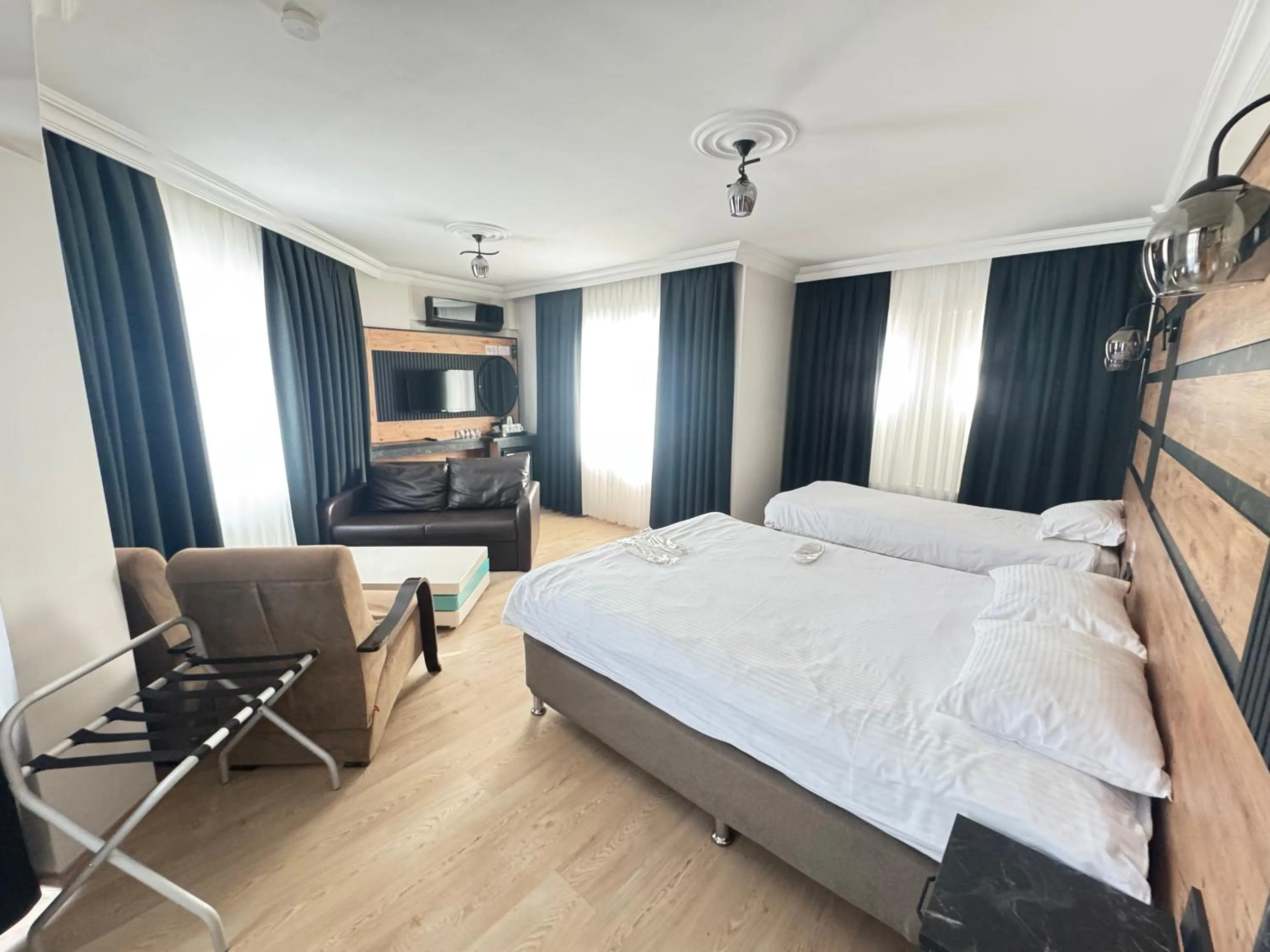 Photo of the whole room, Bed in Amasra Ceylin Otel