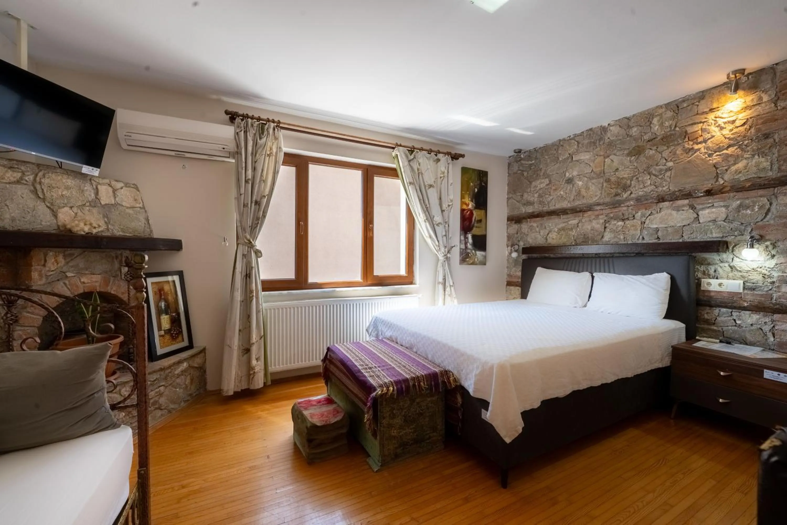 Bed in Fulya Pension