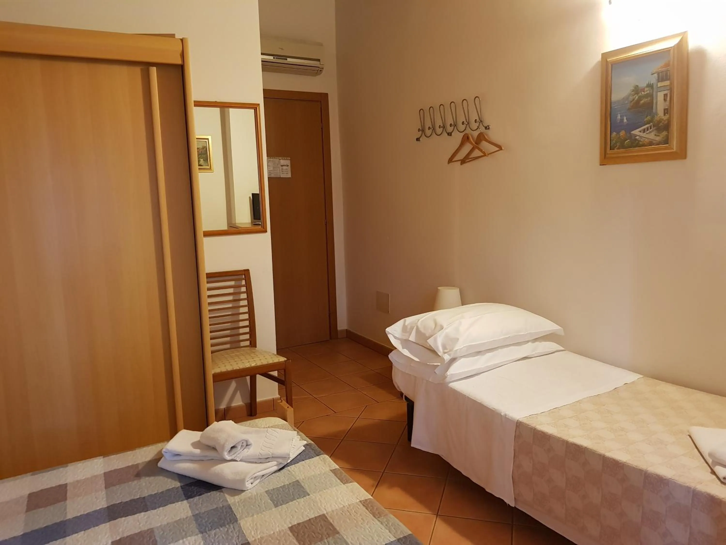 Photo of the whole room, Bed in SPIEDO IMPERIALE - Locanda e Ristorante