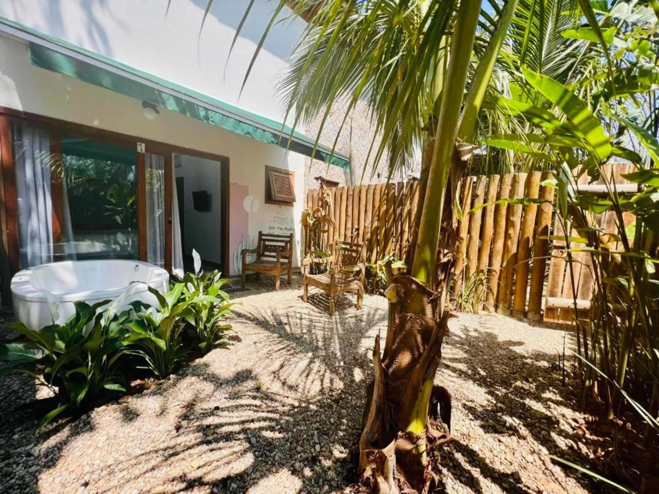 Garden view in Smart Hotel Reserva Ilhabela