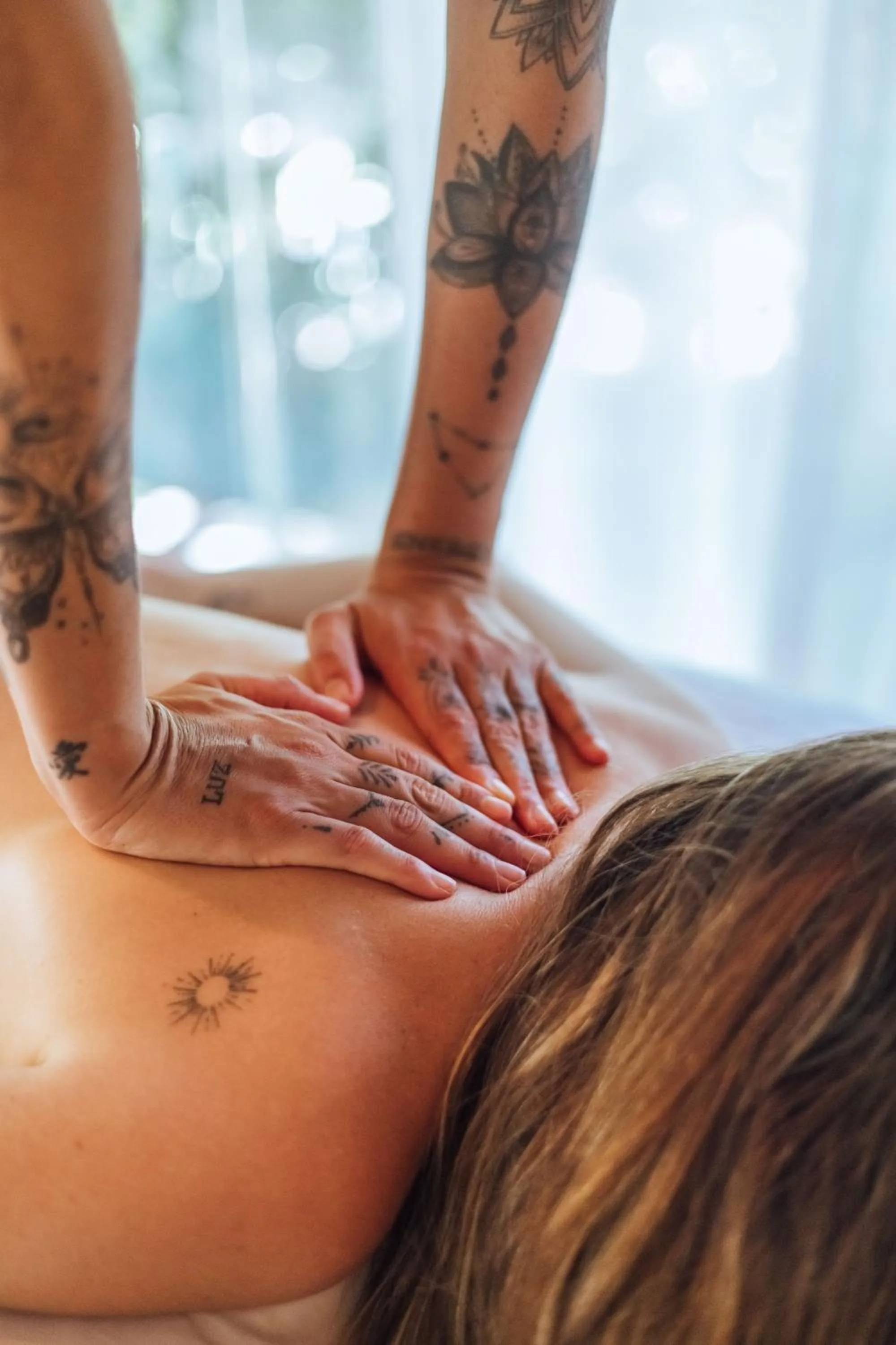 Massage in Smart Hotel Reserva Ilhabela