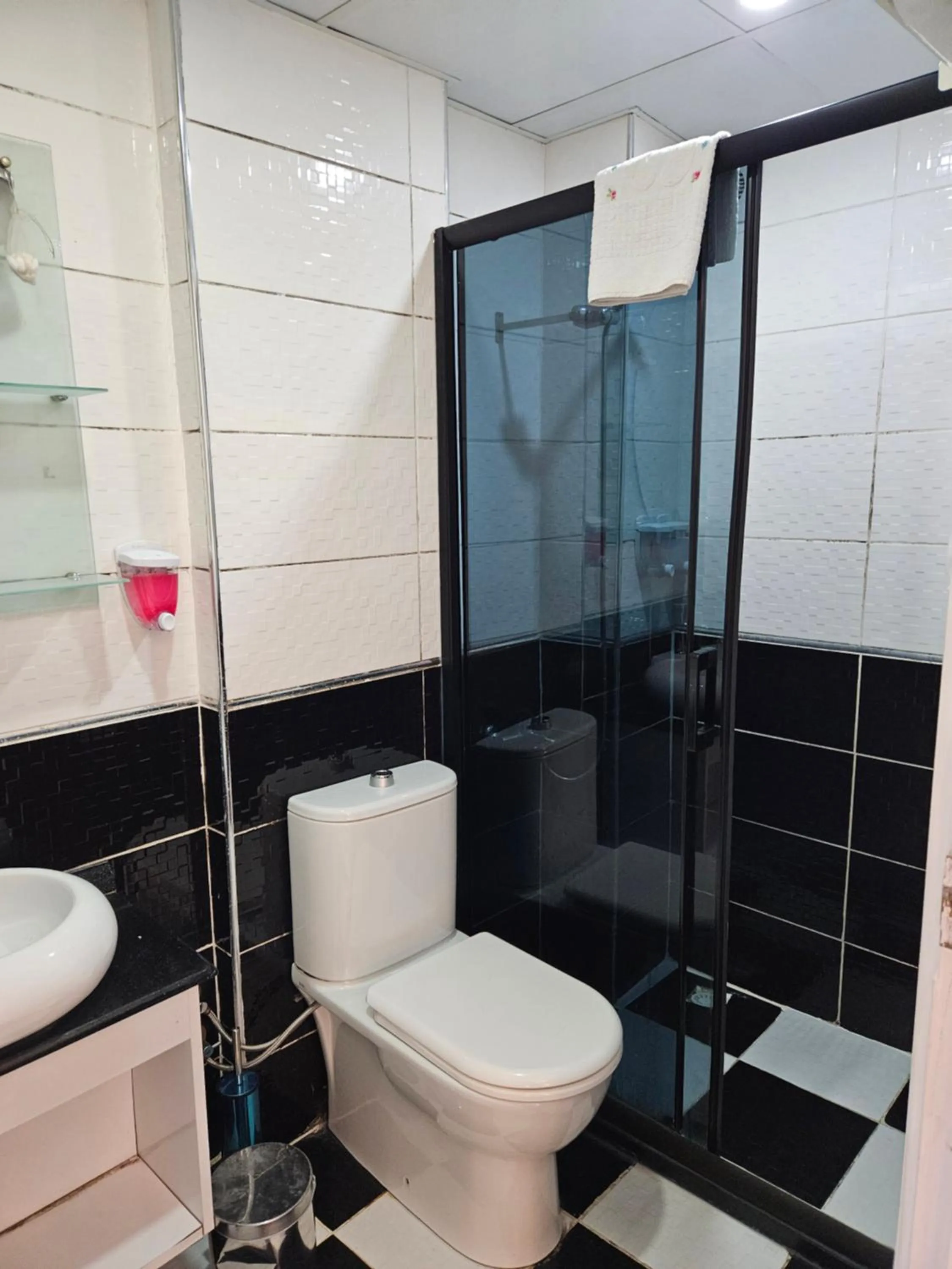 Bathroom in Lemon Residence