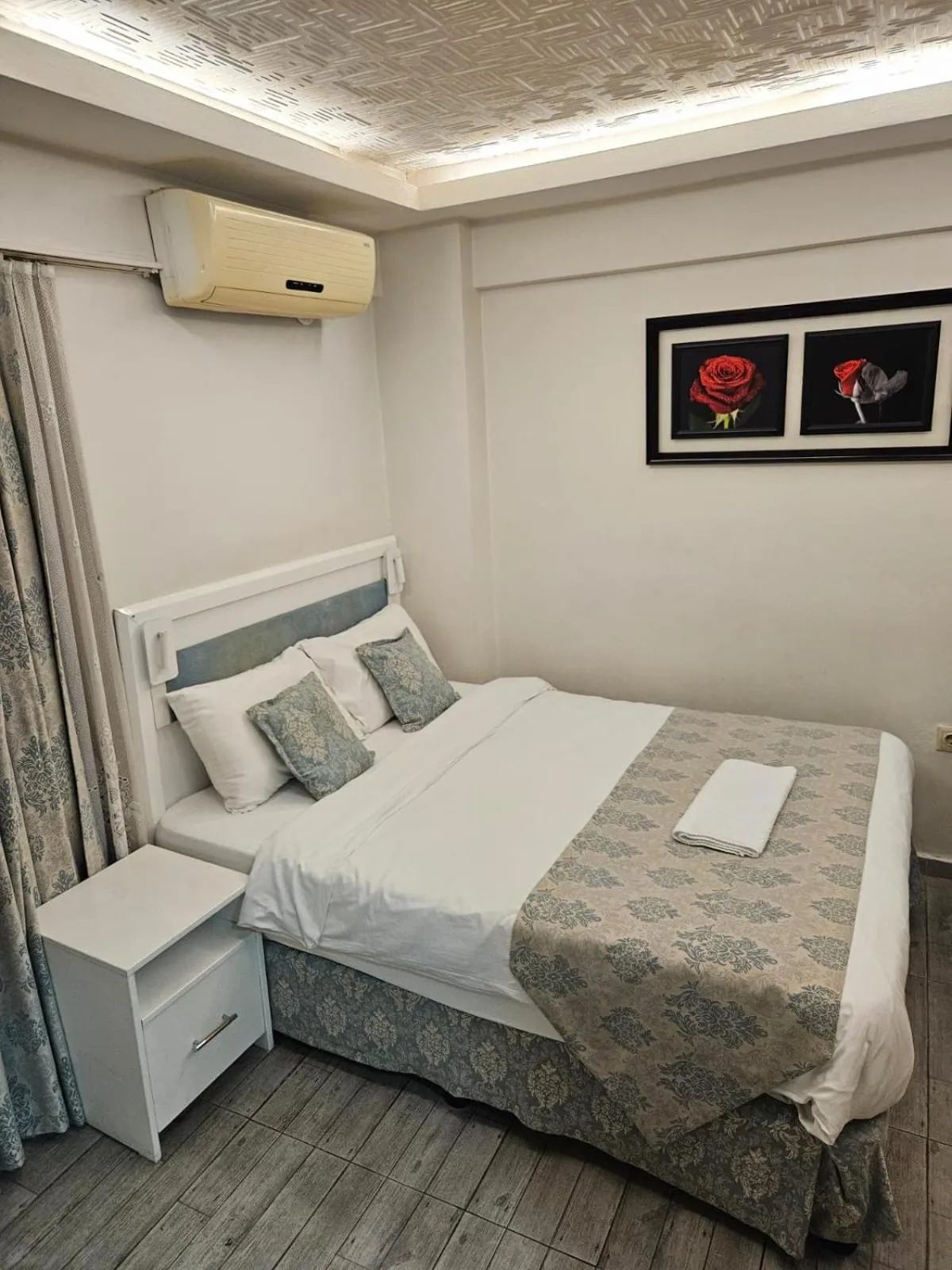 Bed in Lemon Residence