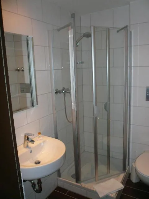 Bathroom in Hotel Kaiserhof