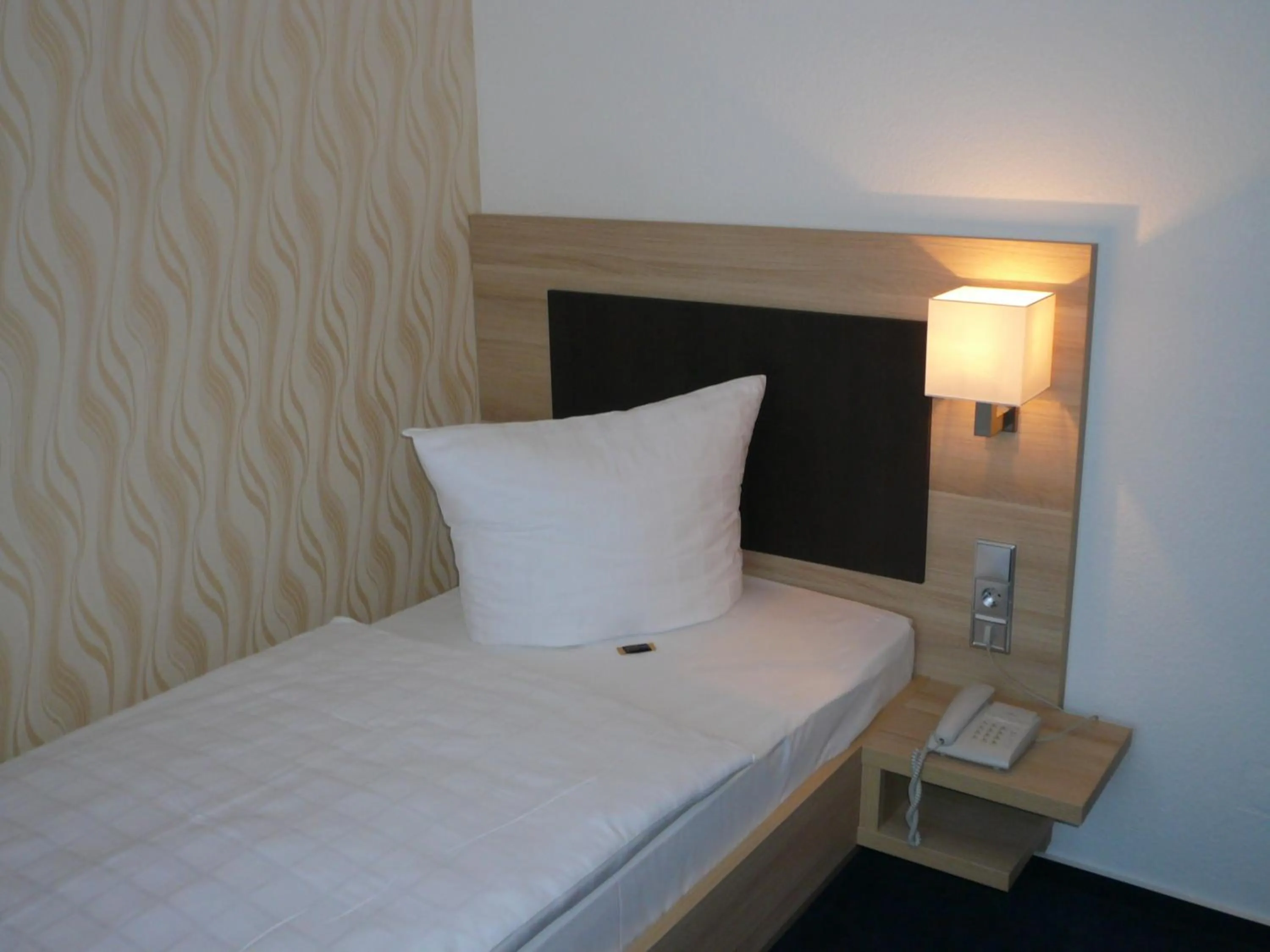 Bed in Hotel Kaiserhof