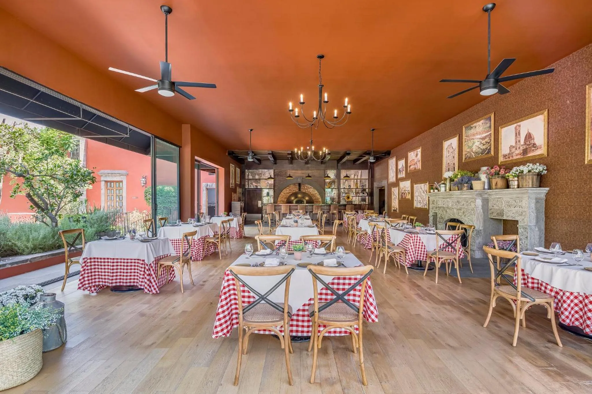 Restaurant/places to eat in Fiesta Americana Hacienda Galindo Resort & Spa