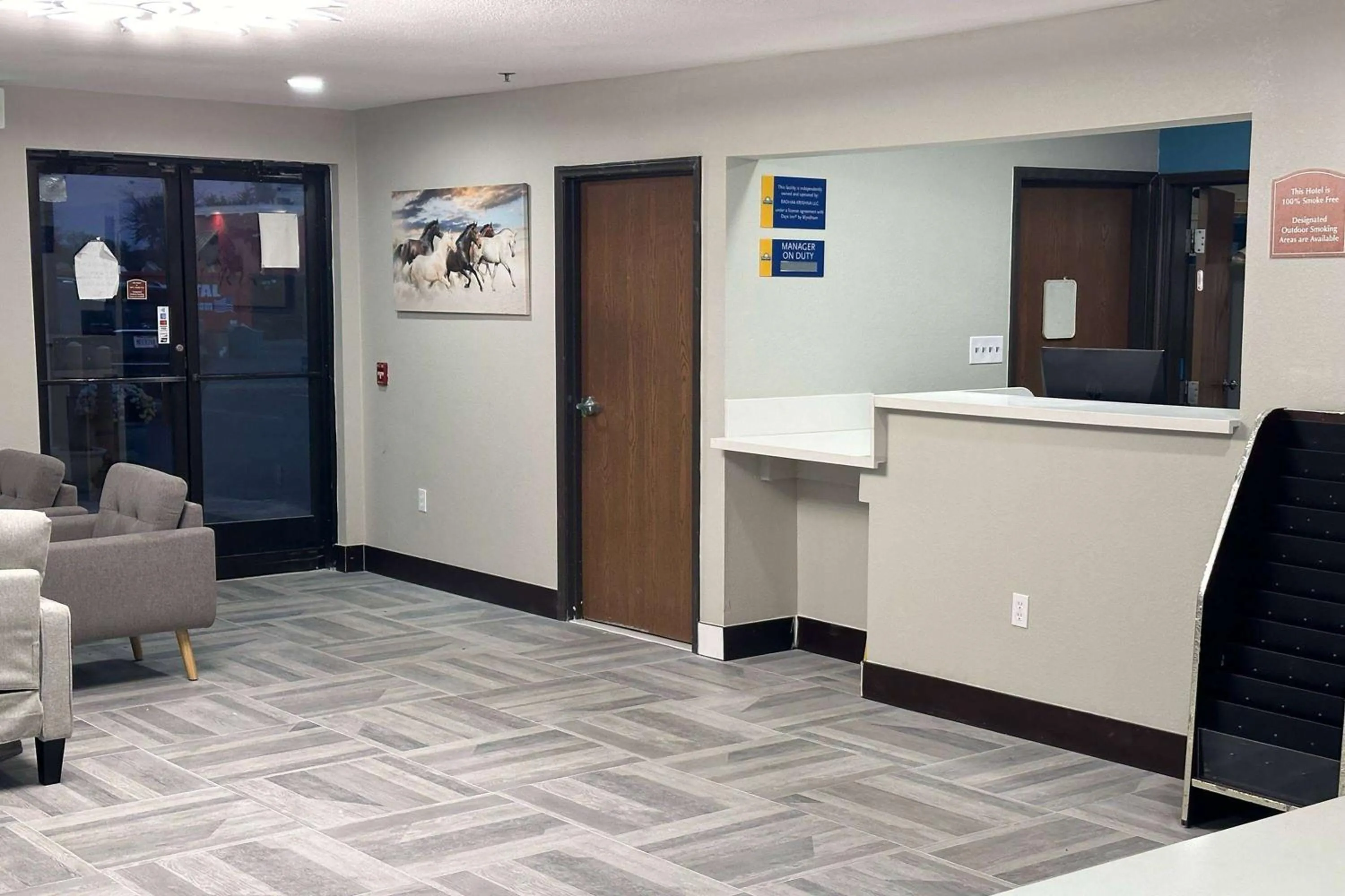 Lobby or reception in Days Inn by Wyndham Washington Court House