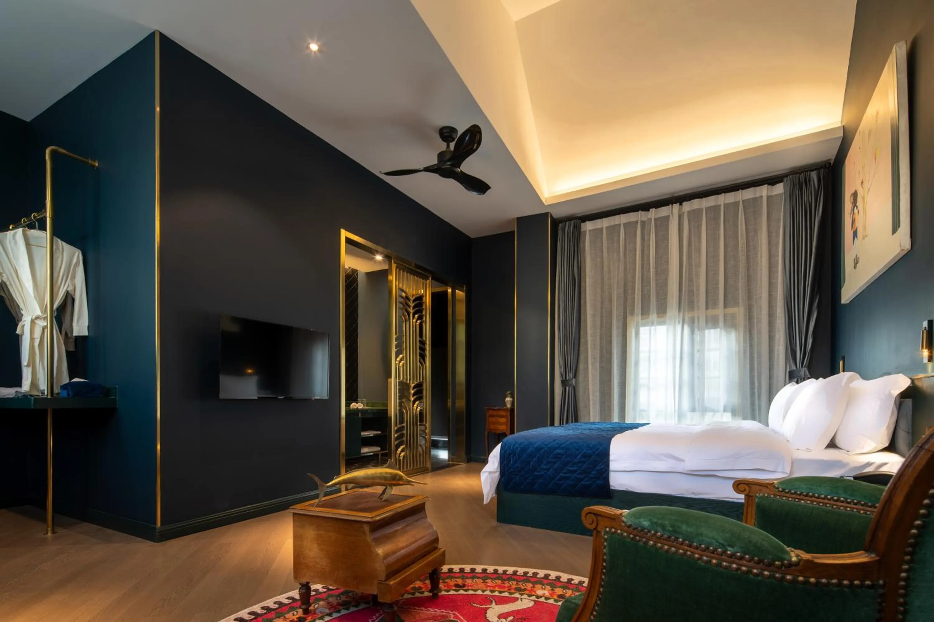 Bed in Moon and Chalice Boutique Hotel