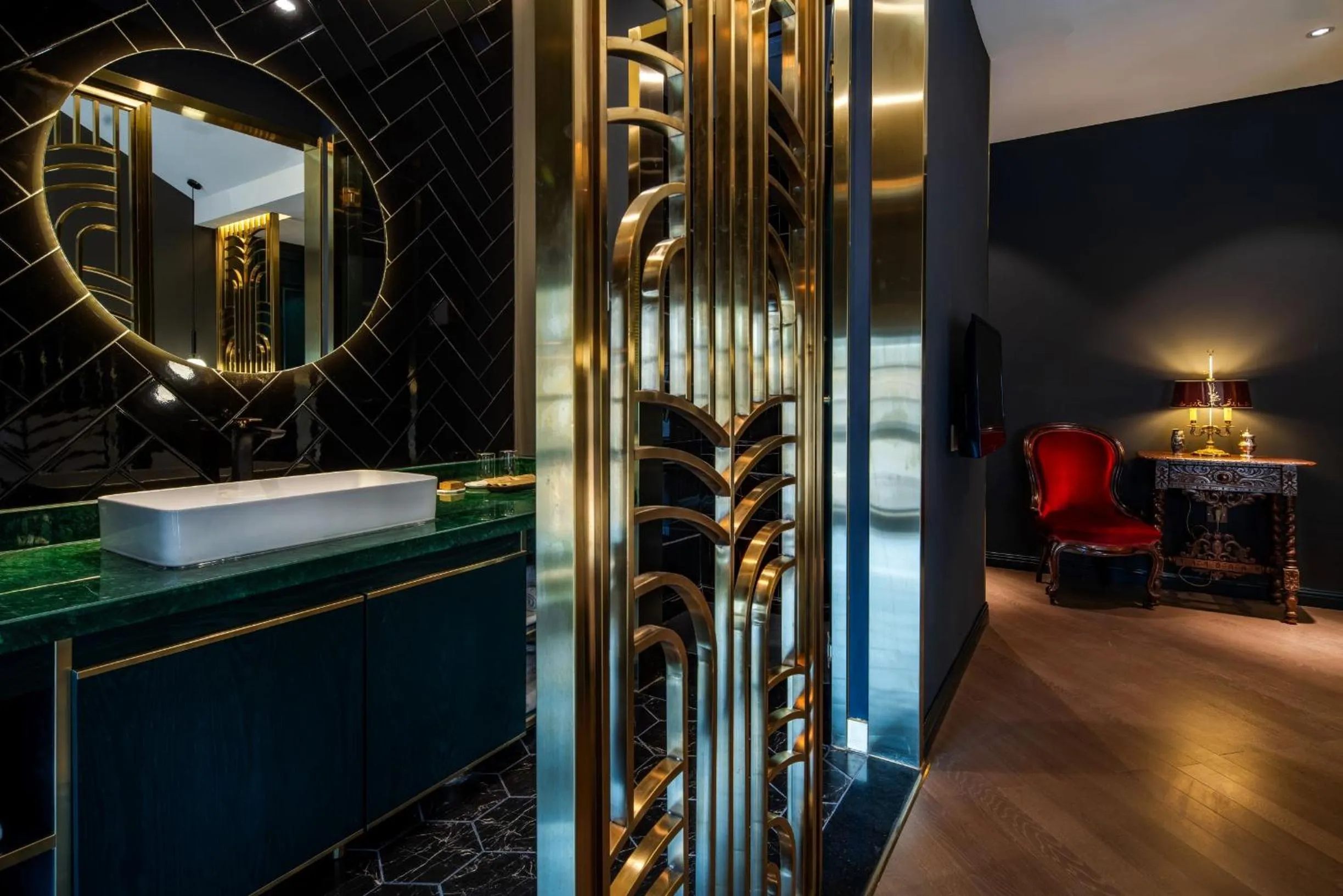 Moon and Chalice Boutique Hotel