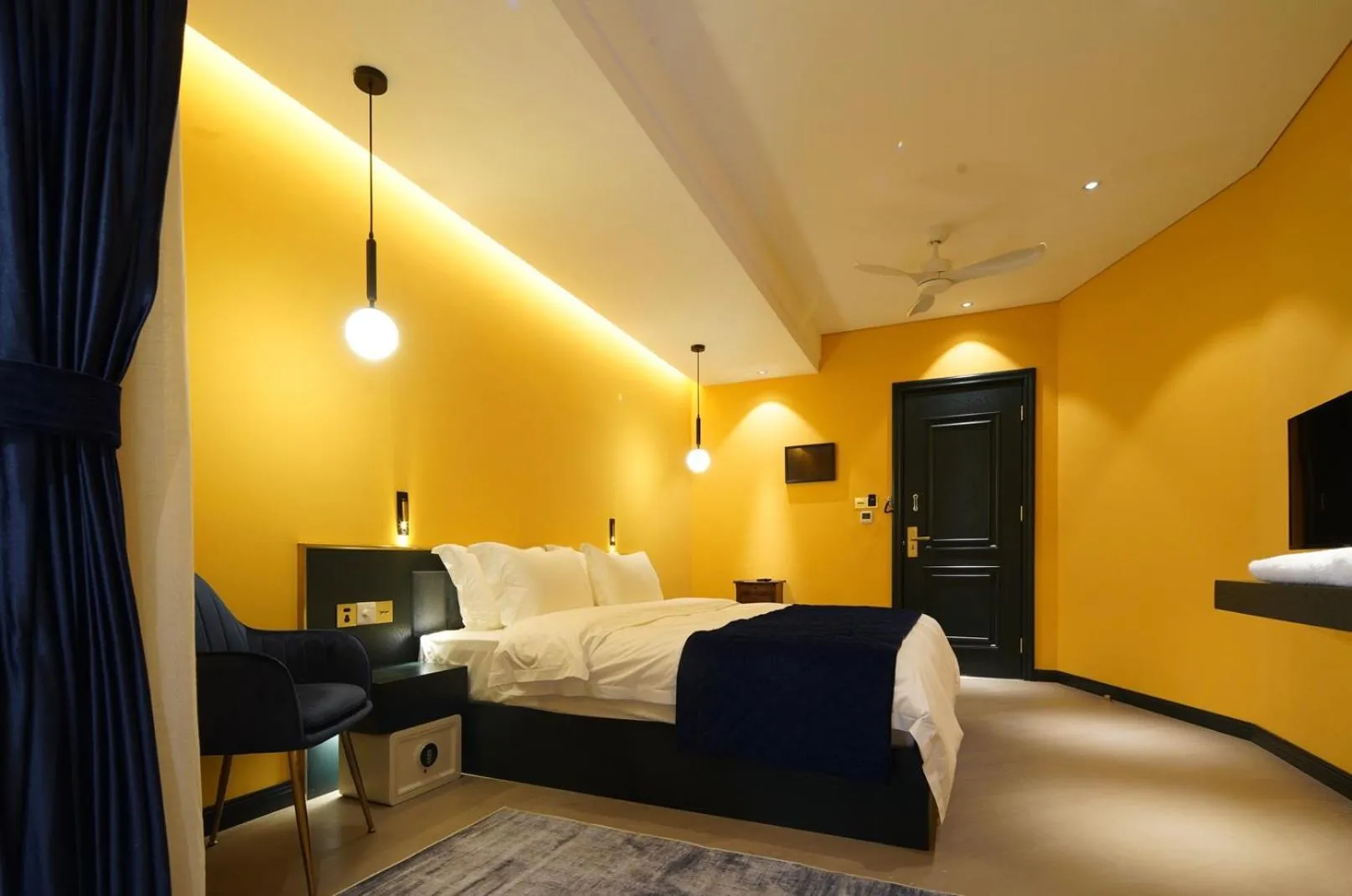 Bed in Moon and Chalice Boutique Hotel