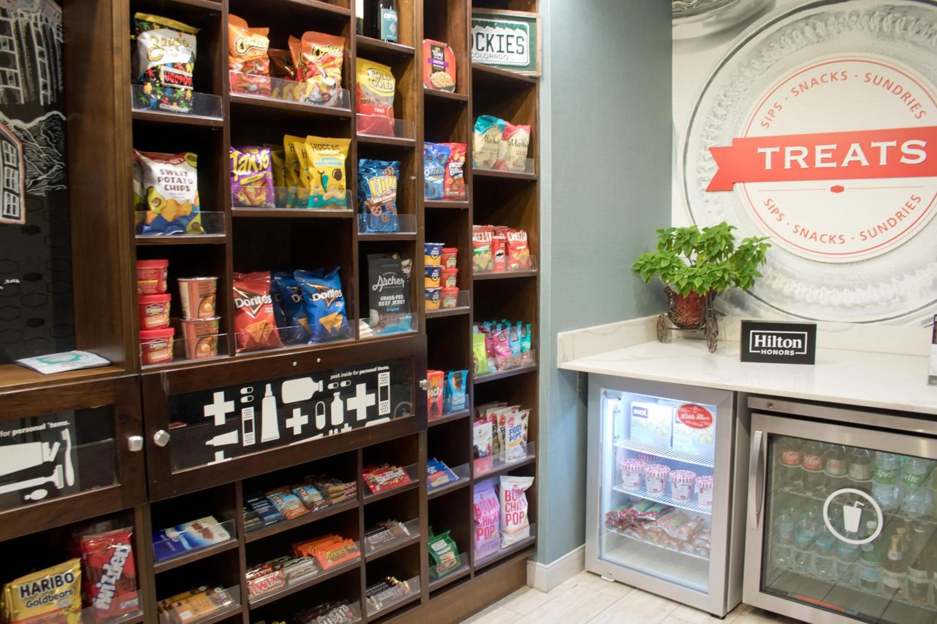 Restaurant/places to eat in Hampton Inn & Suites Denver-Speer Boulevard