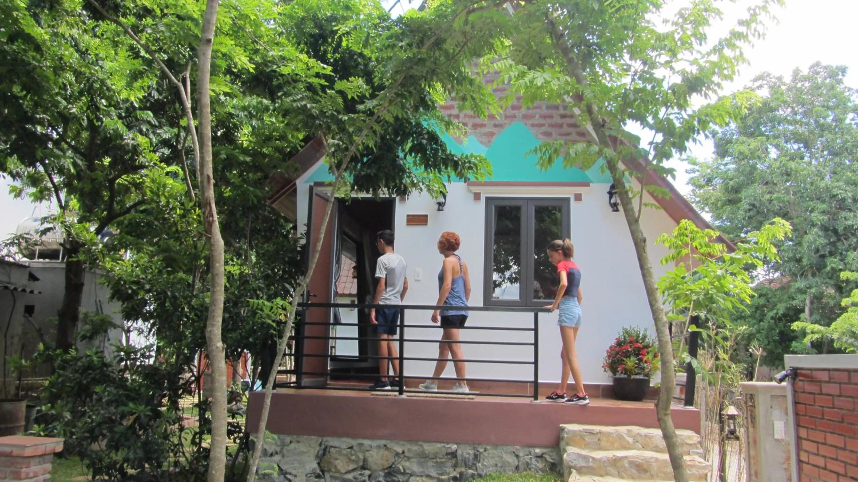 Inner courtyard view in Tropical Valley Homestay - Villas
