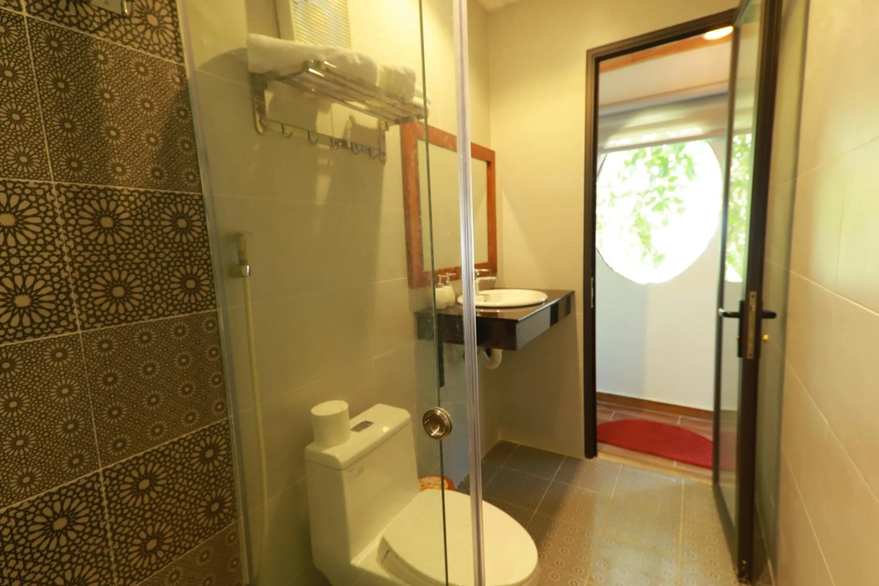 Bathroom in Tropical Valley Homestay - Villas