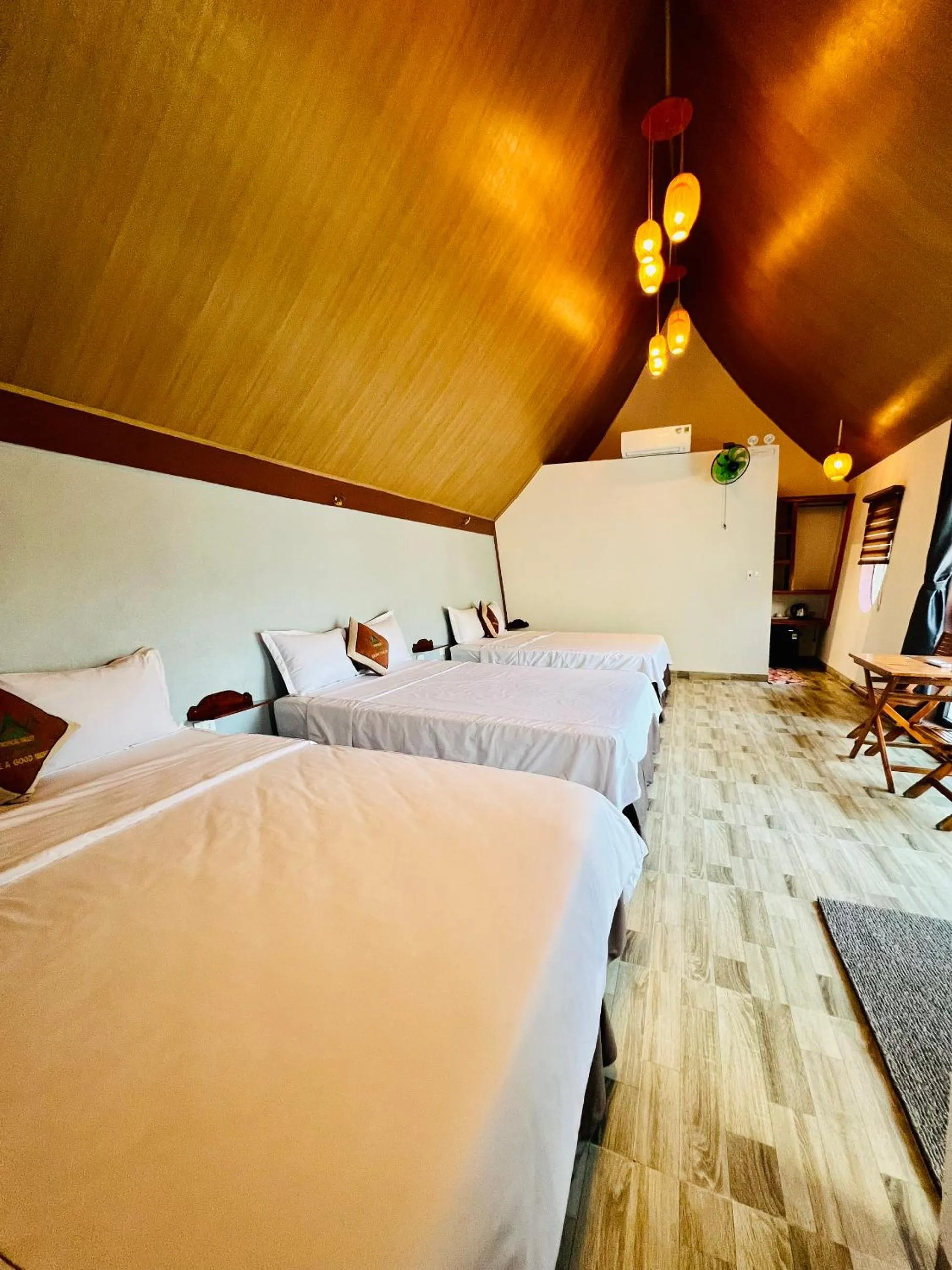 Bed in Tropical Valley Homestay - Villas