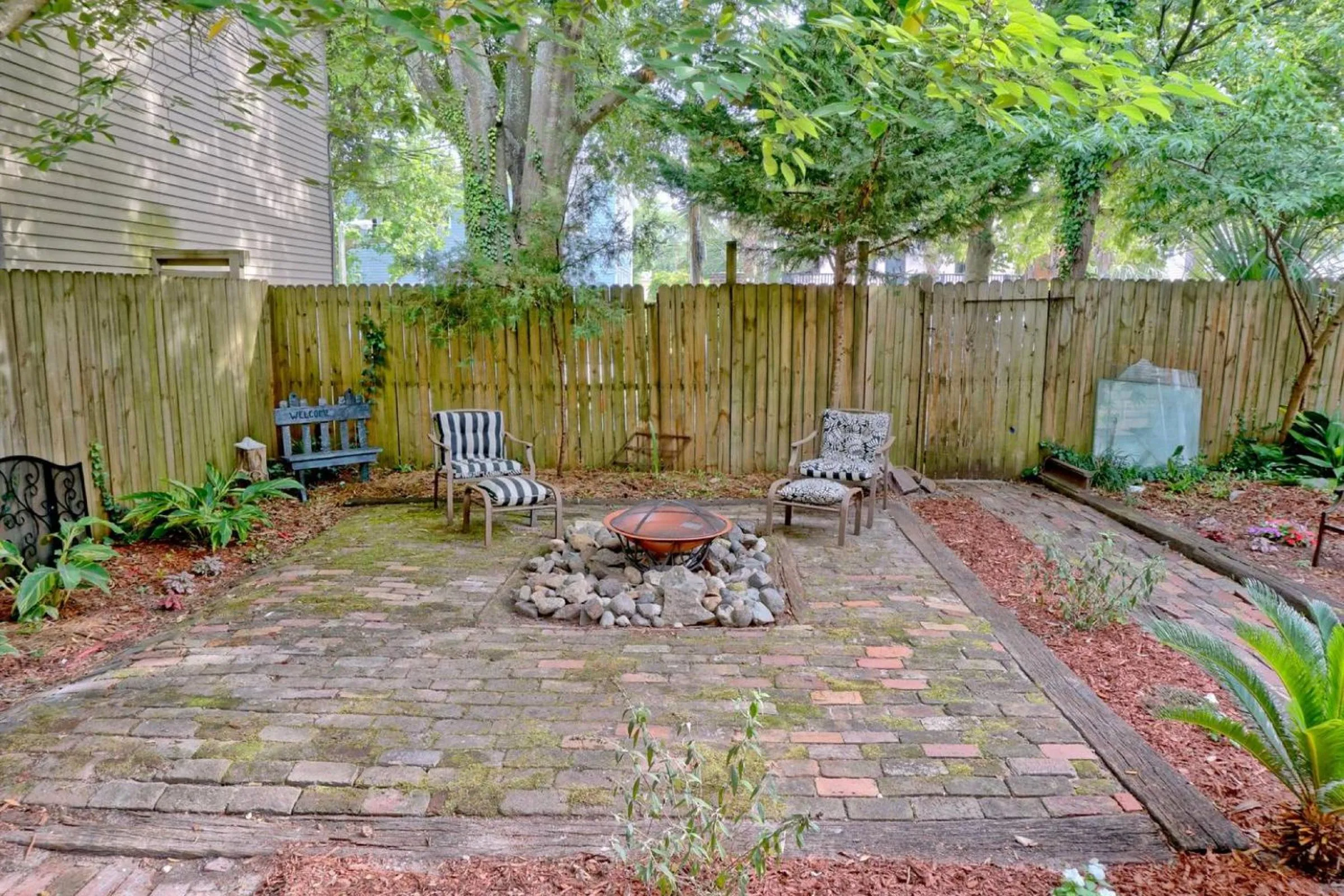 Patio in Beautiful 6 Bed, 5 Bath Historic Savannah Home