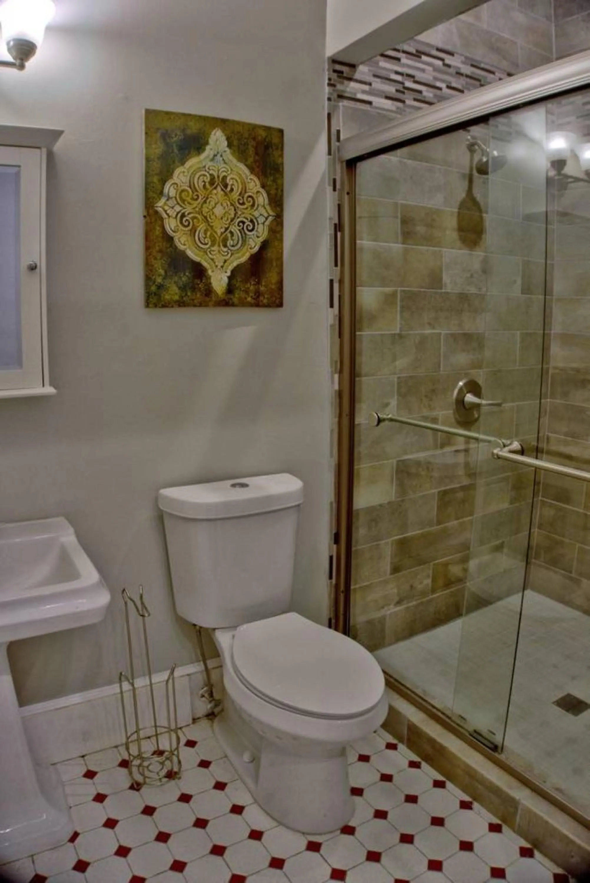 Bathroom in Beautiful 6 Bed, 5 Bath Historic Savannah Home