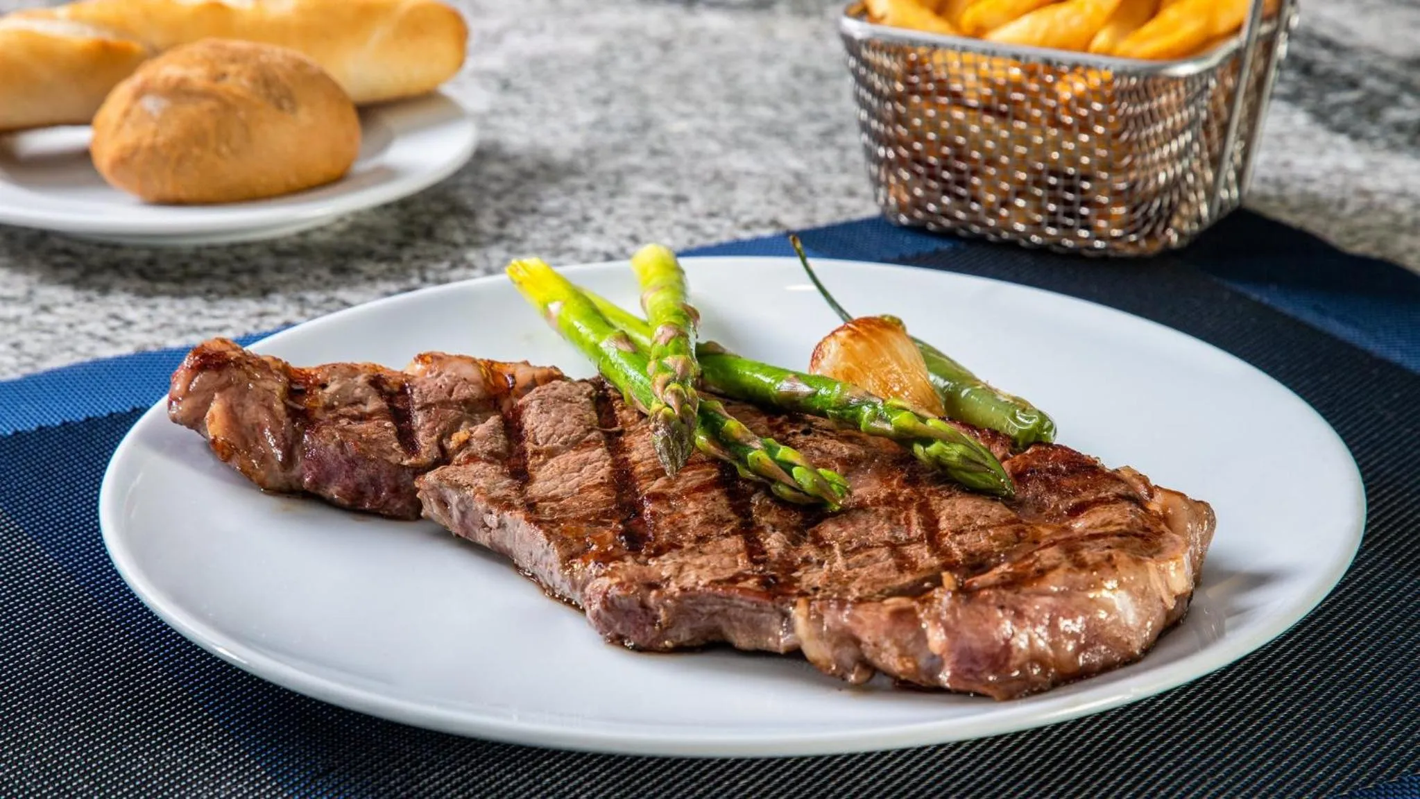 Restaurant/places to eat in Grand Fiesta Americana Chapultepec