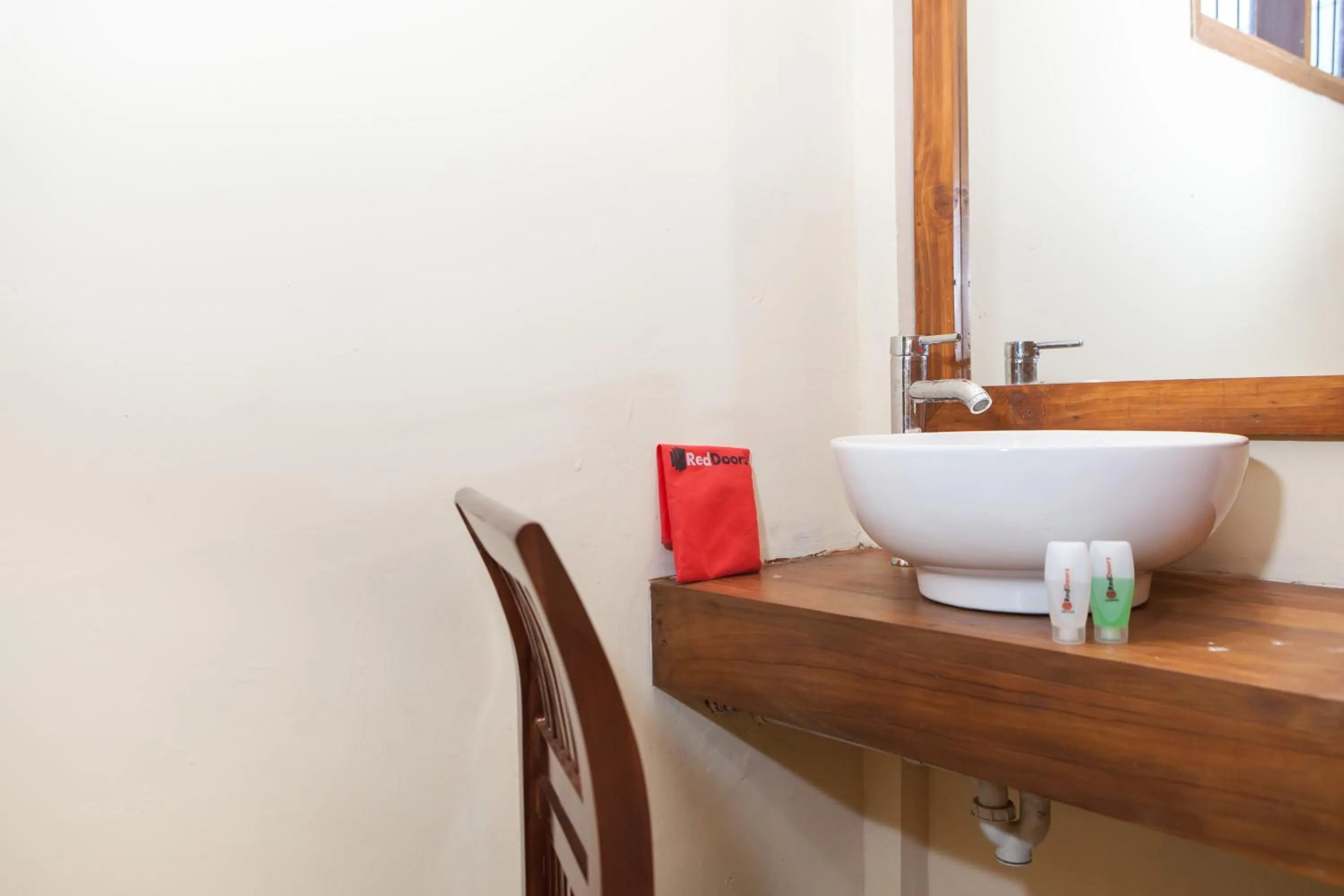 Bedroom in RedDoorz near Baluran National Park