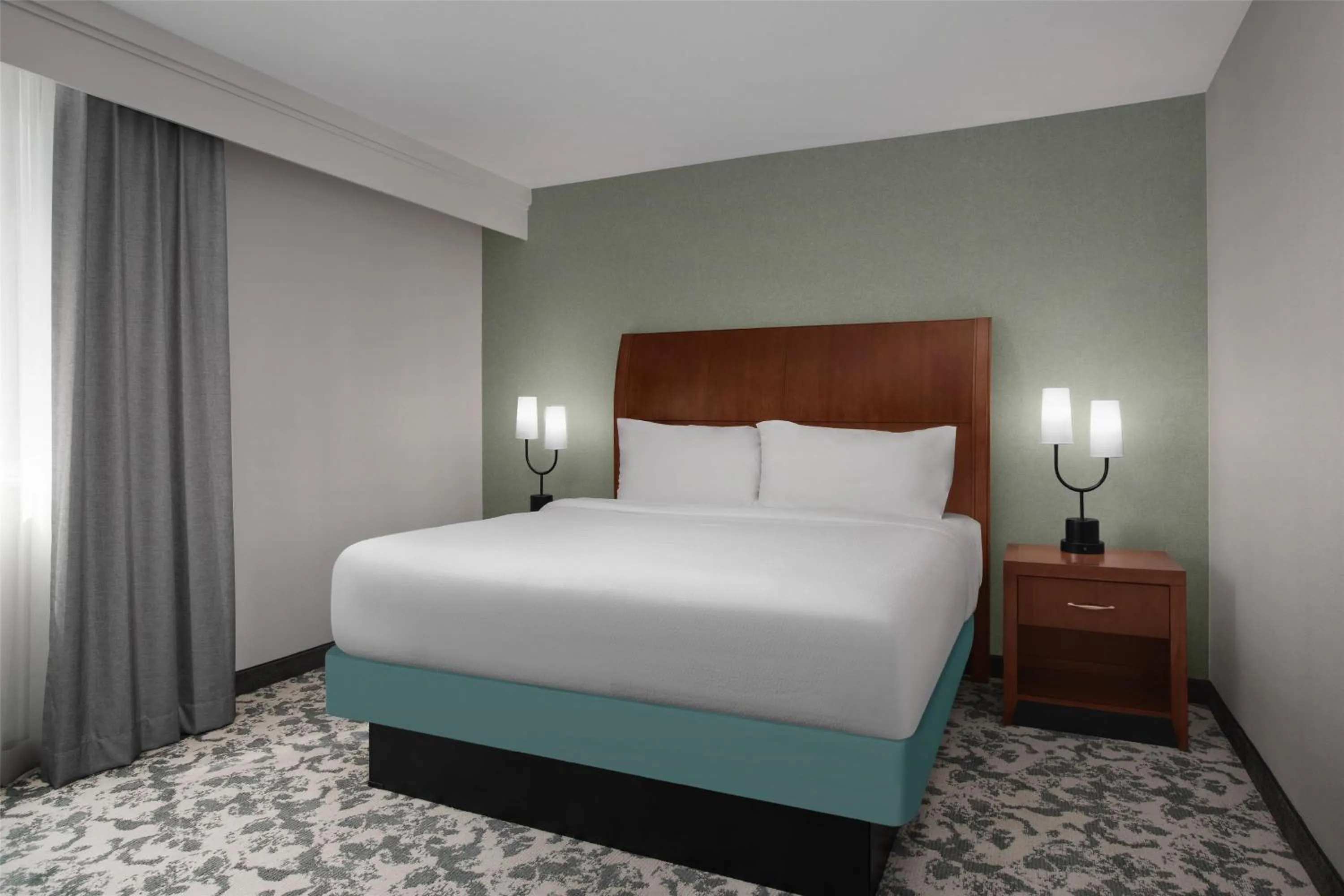 Bed in Hilton Garden Inn Denver Downtown