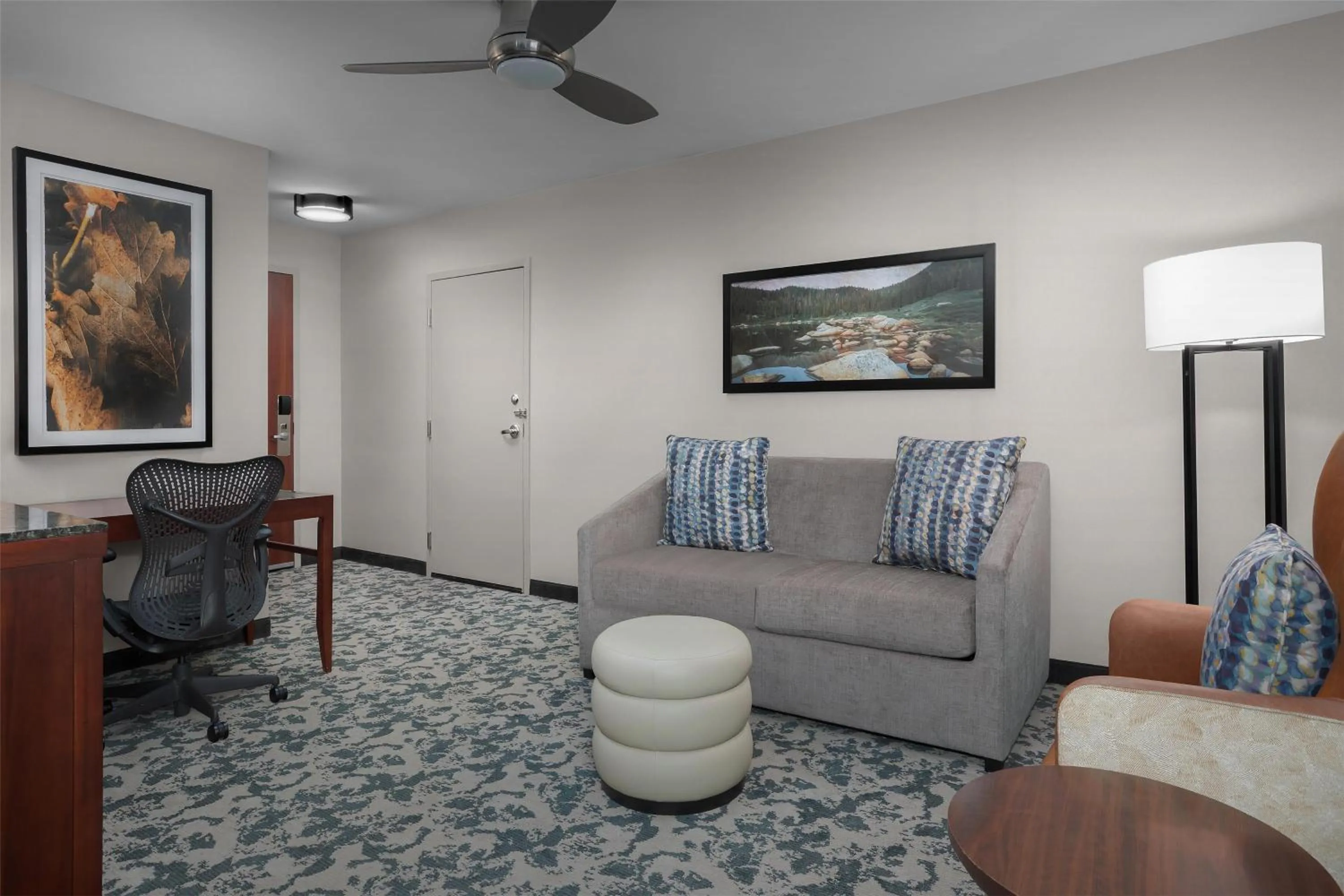 Bedroom in Hilton Garden Inn Denver Downtown