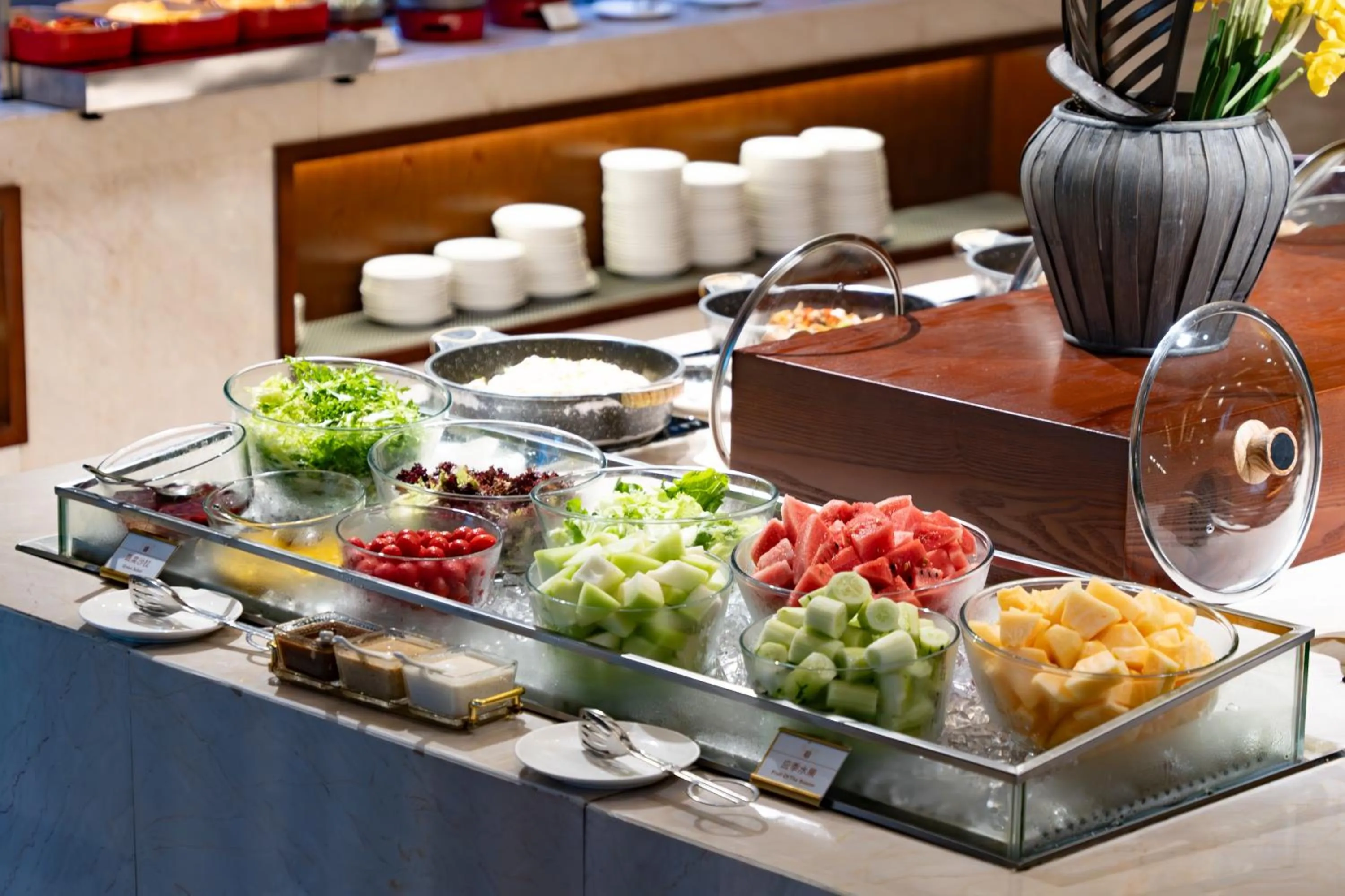 Breakfast in SSAW Boutique Hotel Ningbo CBD - Family Friendly & Business Travel