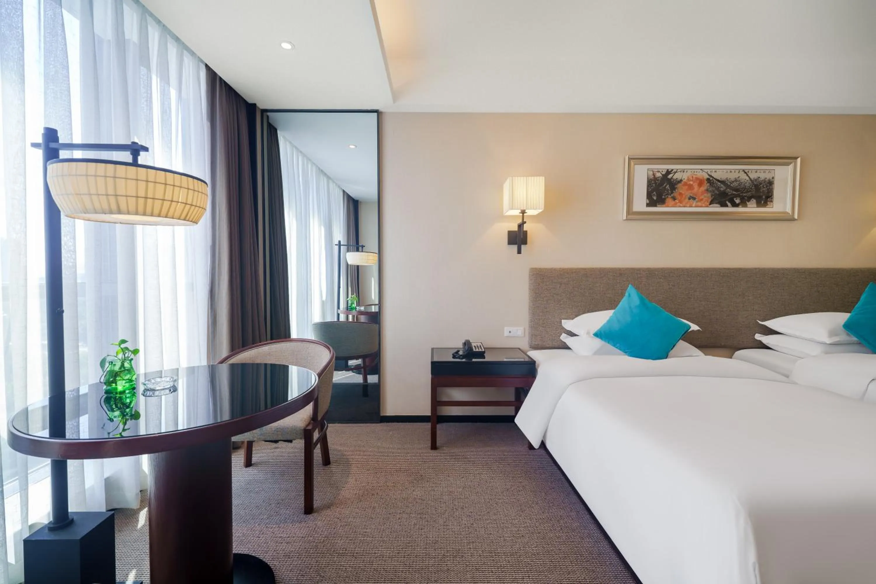 Photo of the whole room, Bed in SSAW Boutique Hotel Ningbo CBD - Family Friendly & Business Travel