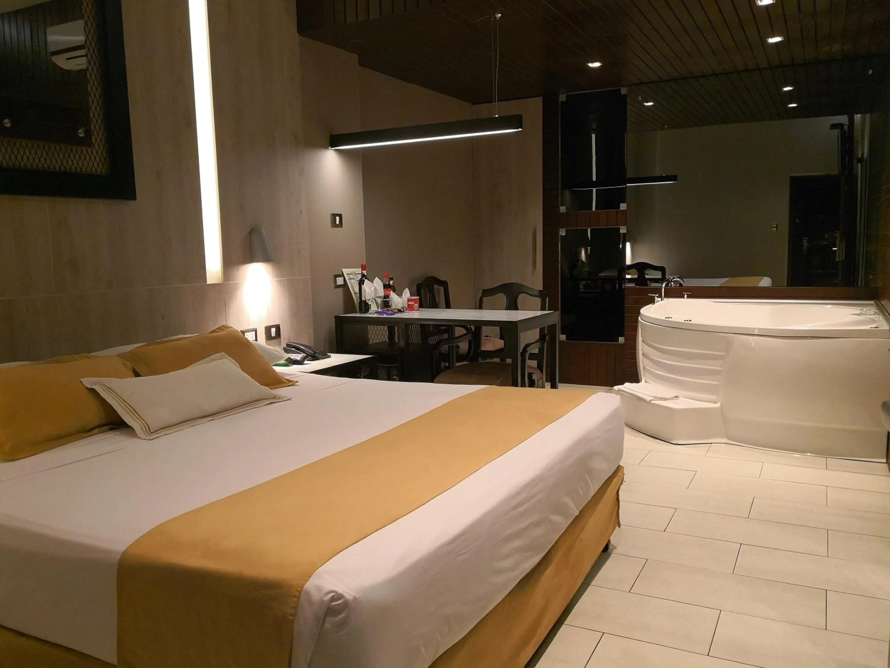 Bed in Hotel Las Lomas