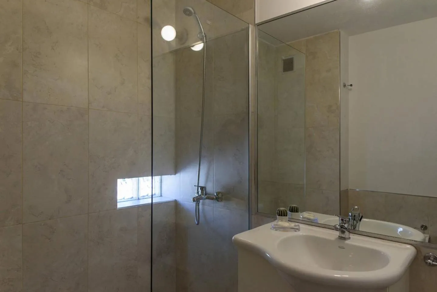 Bathroom in Departamentos Lugar