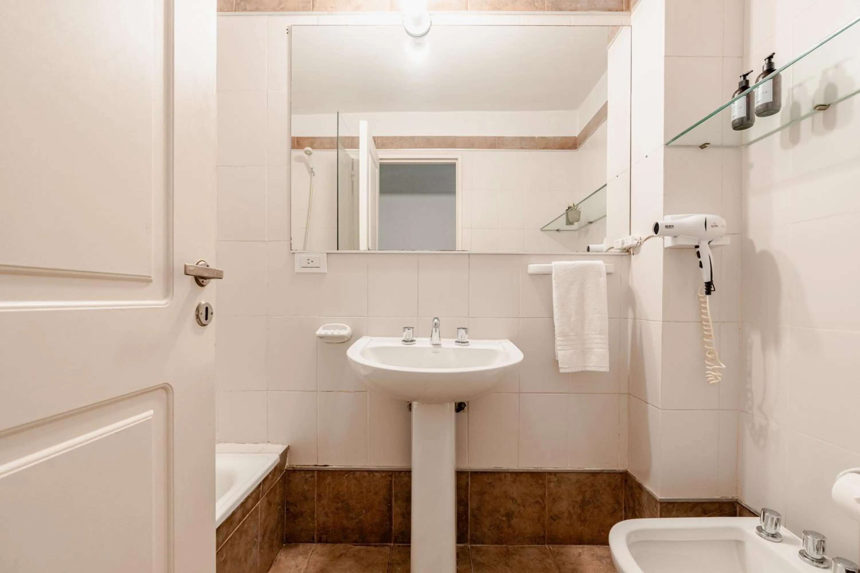 Bathroom in Departamentos Lugar