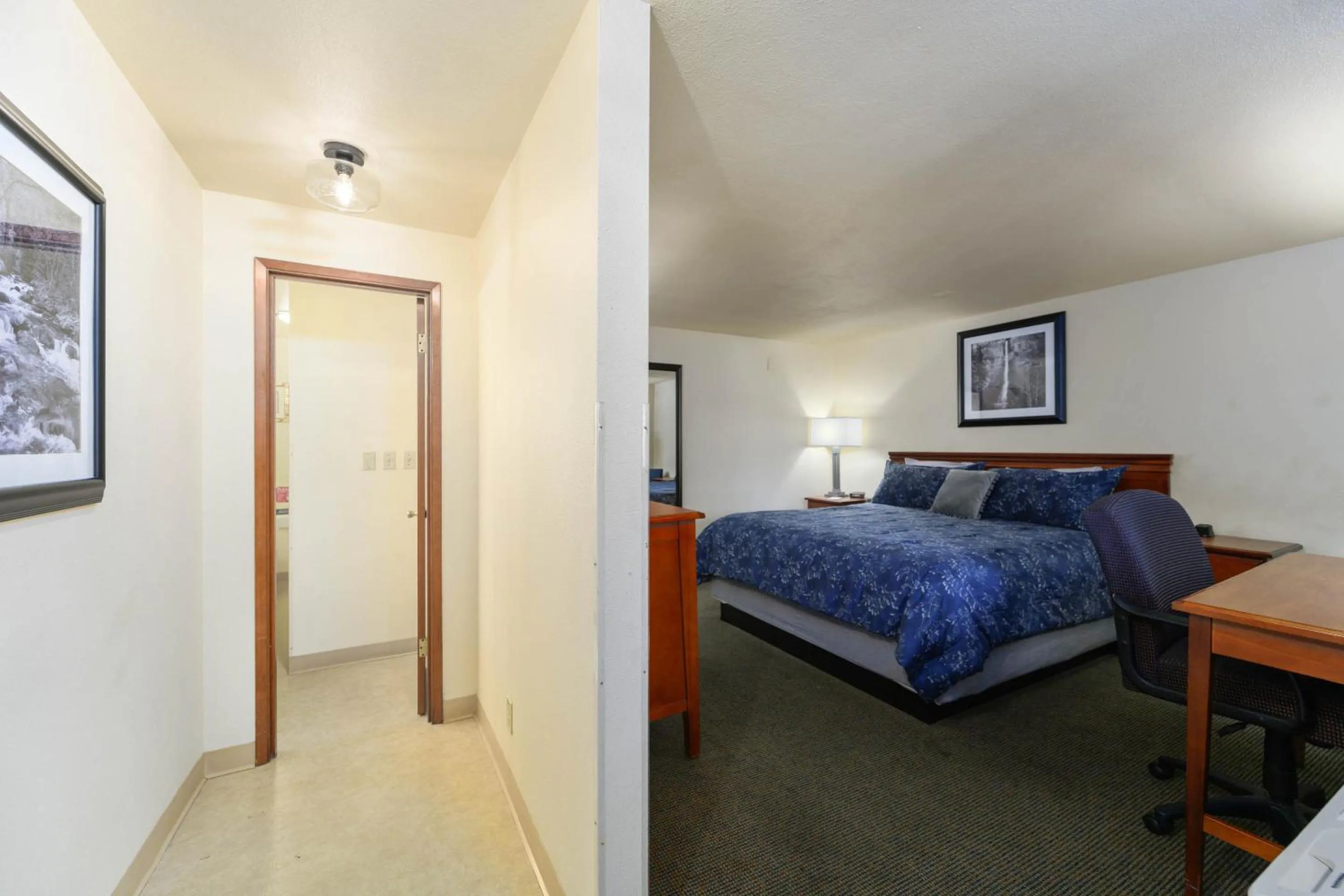 Photo of the whole room, Bed in Cocusa Motel