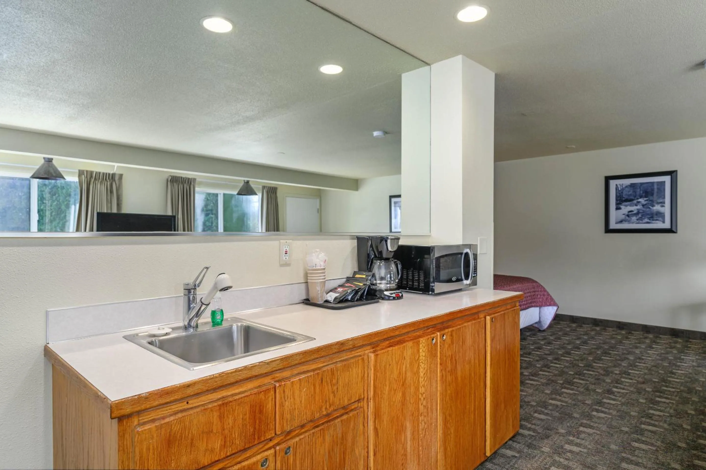 minibar in Cocusa Motel