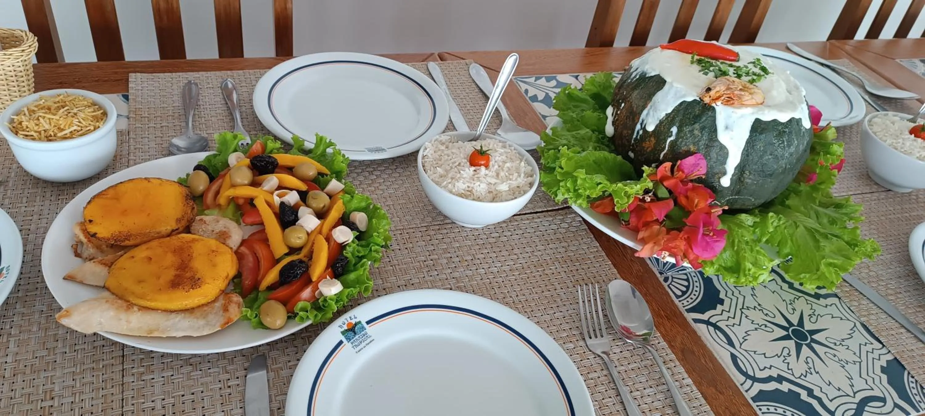 Restaurant/places to eat in Hotel Paraiso Tropical