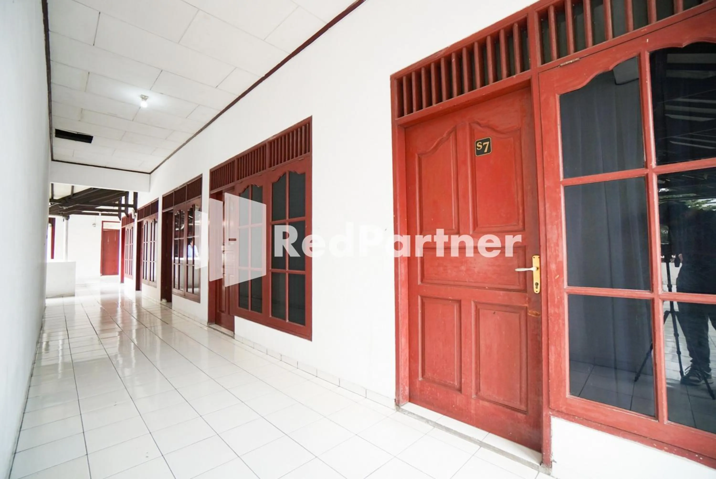 Property building in Hotel Borobudur Kemayoran Syariah Mitra RedDoorz