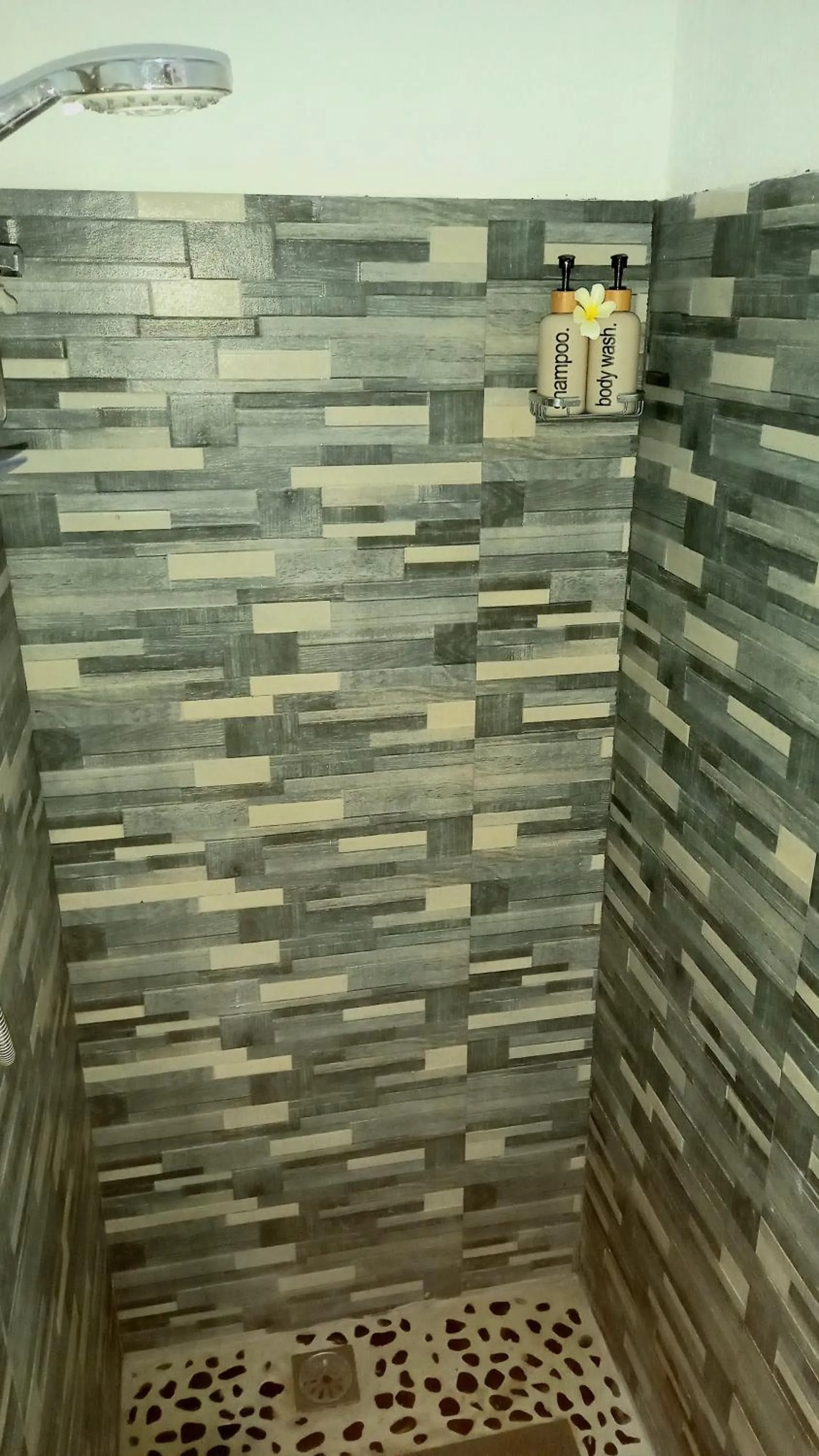 Shower in Valerie Lodge