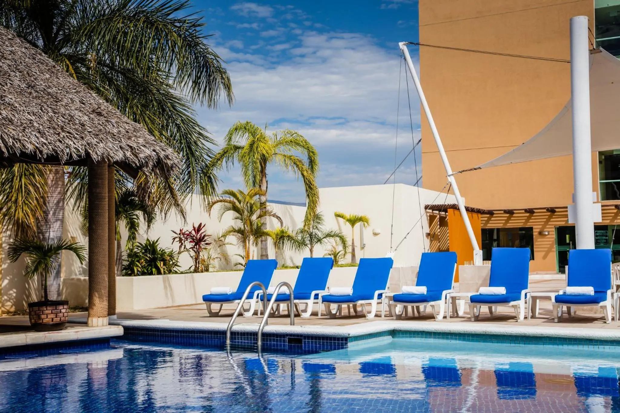 Swimming pool in Fiesta Inn Tuxtla Gutierrez