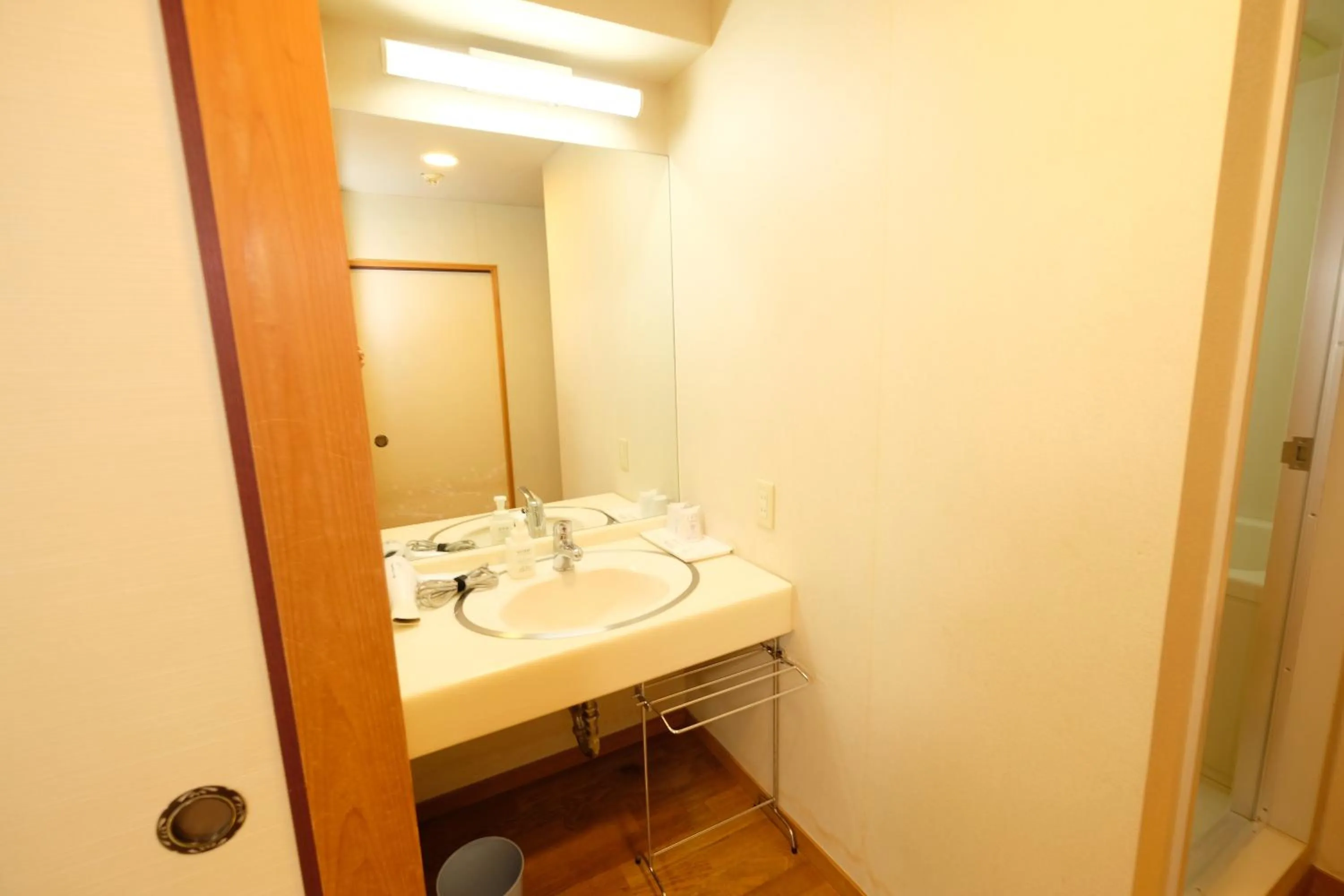 Photo of the whole room in 天然温泉 松山ニューグランドホテル