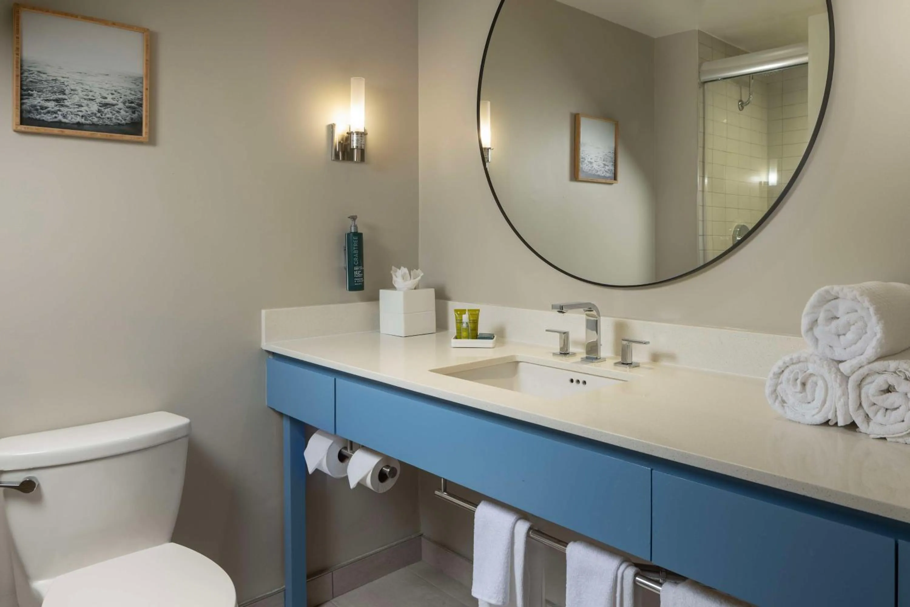 Bathroom in Hilton Daytona Beach Resort