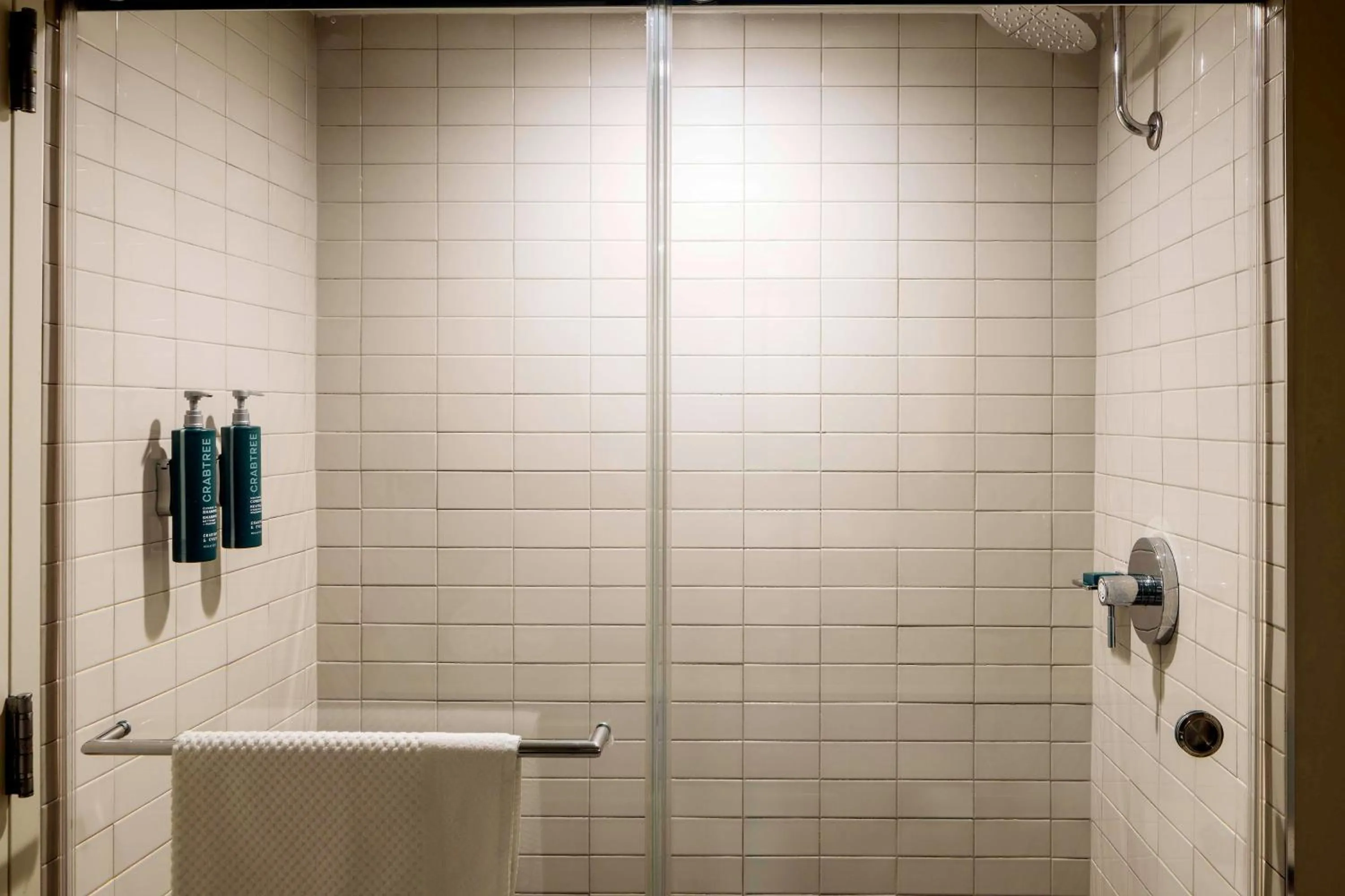 Bathroom in Hilton Daytona Beach Resort