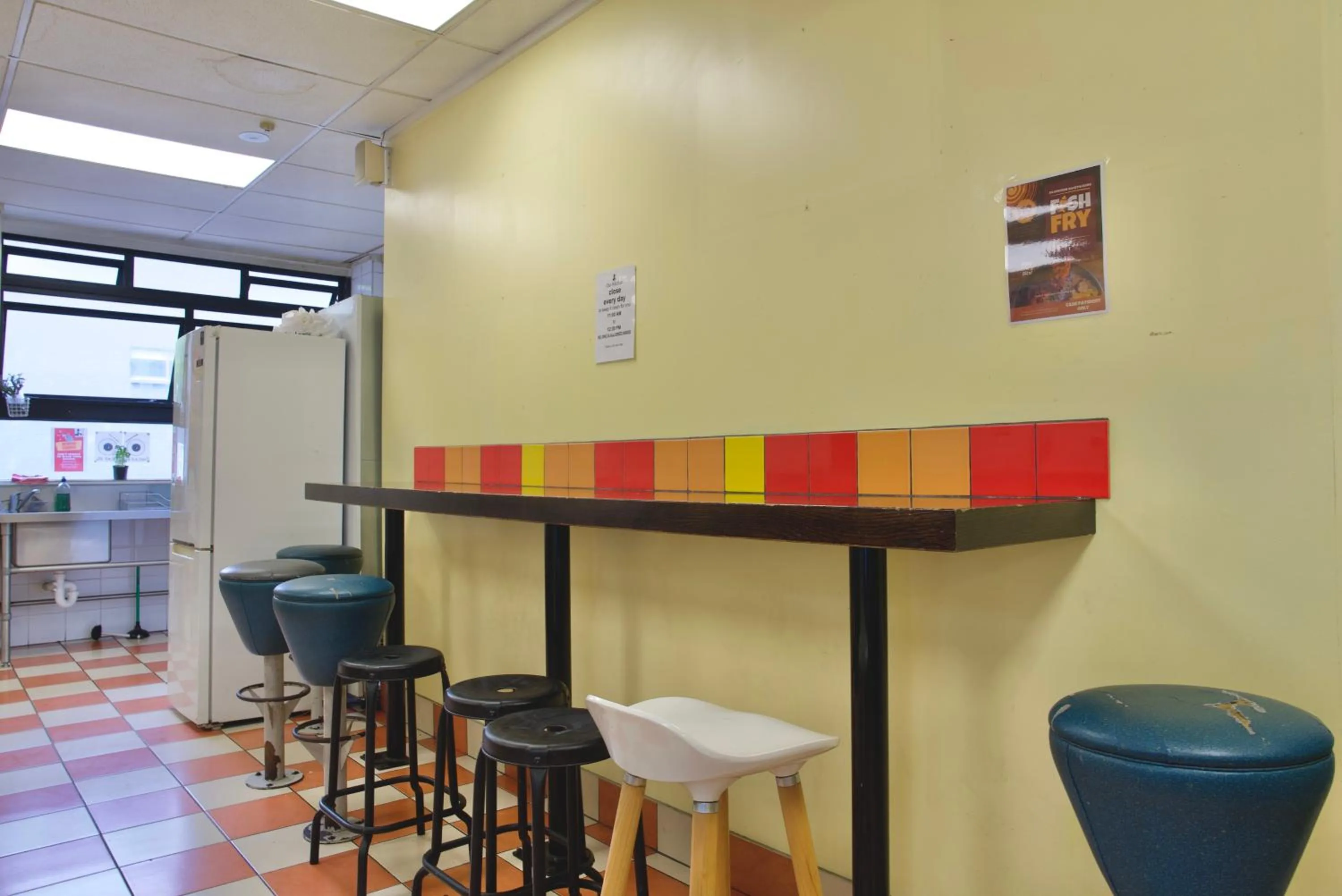 Communal kitchen in Silverfern Backpackers