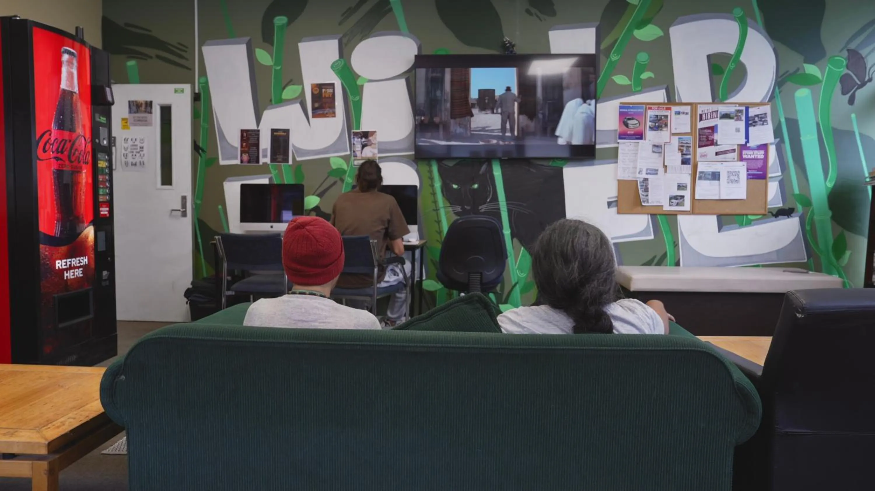 Communal lounge/ TV room in Silverfern Backpackers