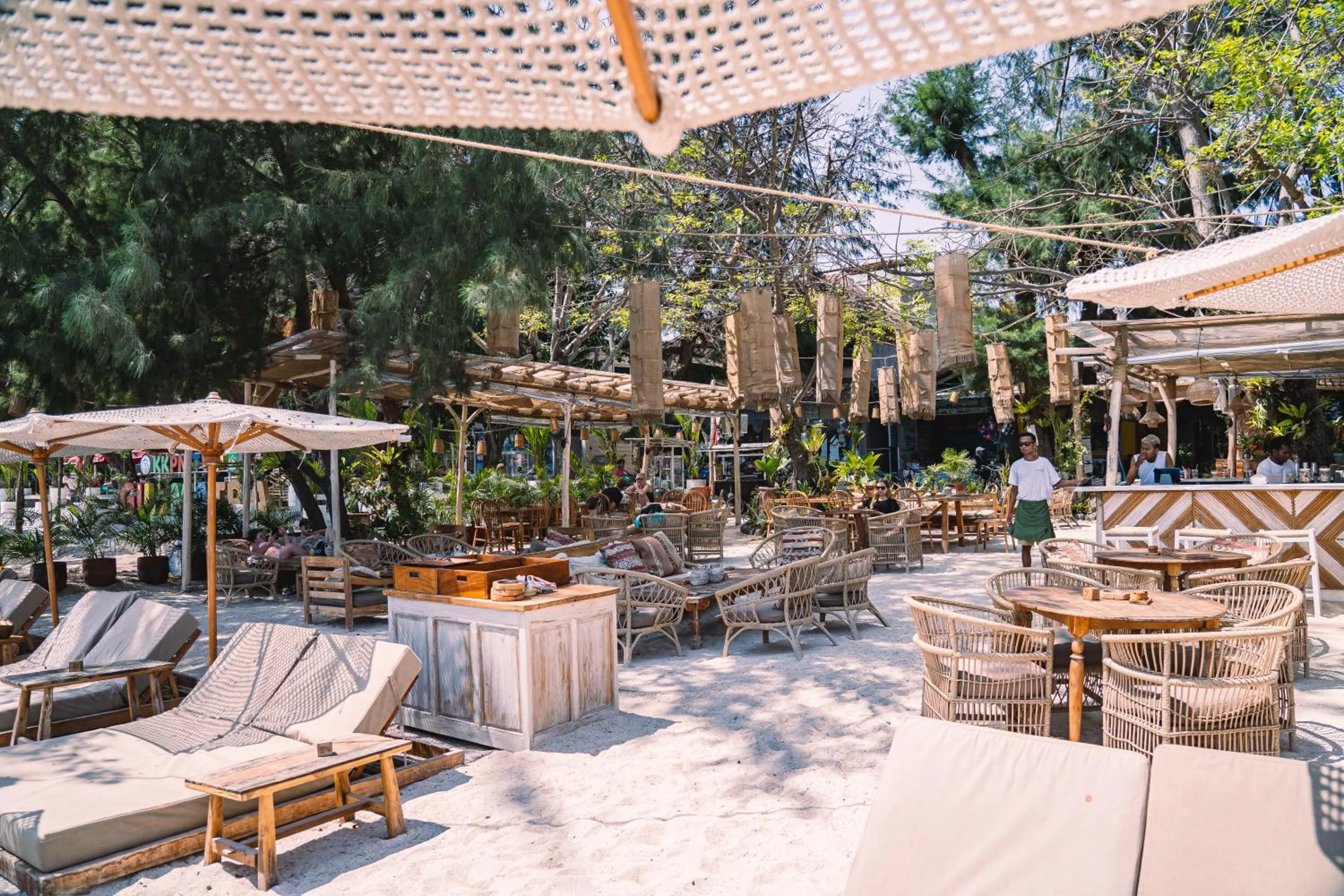 Restaurant/places to eat in Gili Divers Hotel