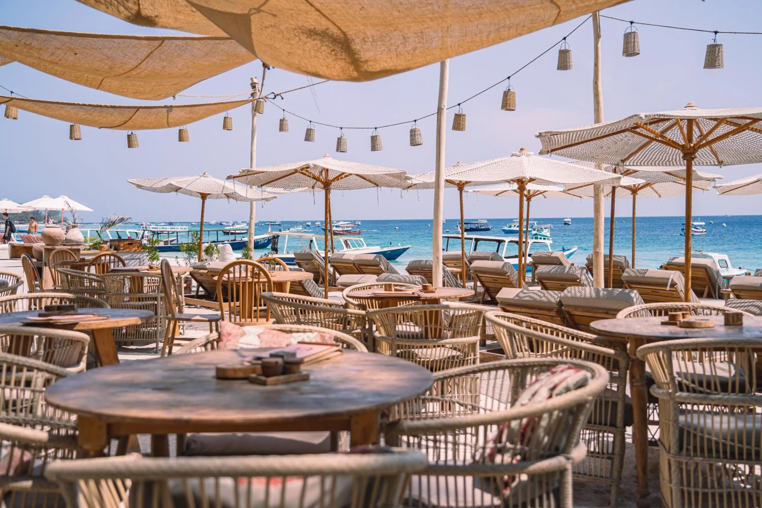 Restaurant/places to eat in Gili Divers Hotel