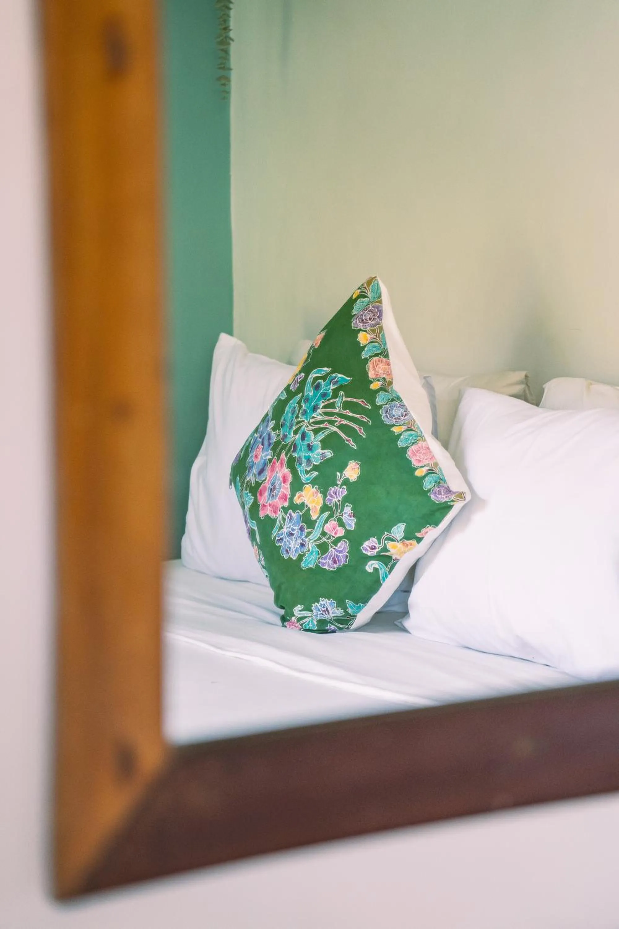 Bed in Gili Divers Hotel