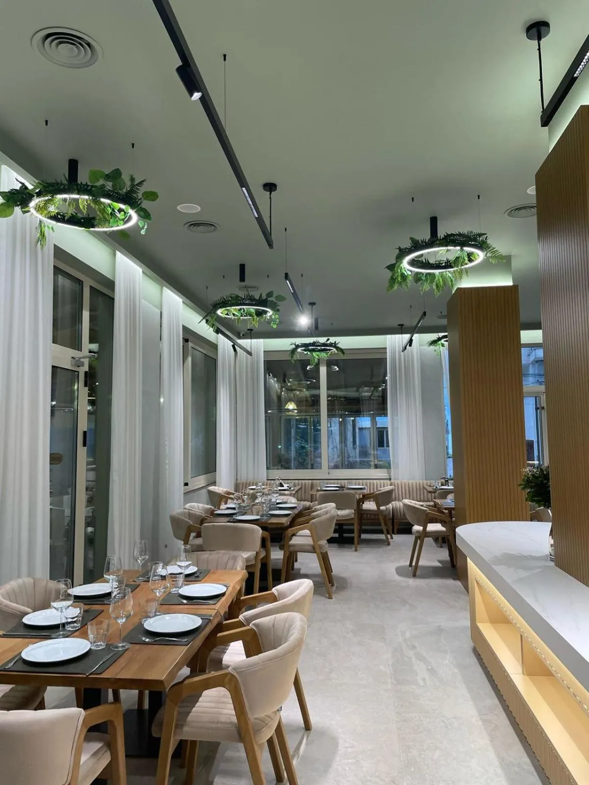 Restaurant/places to eat in Hotel Vila Misiri