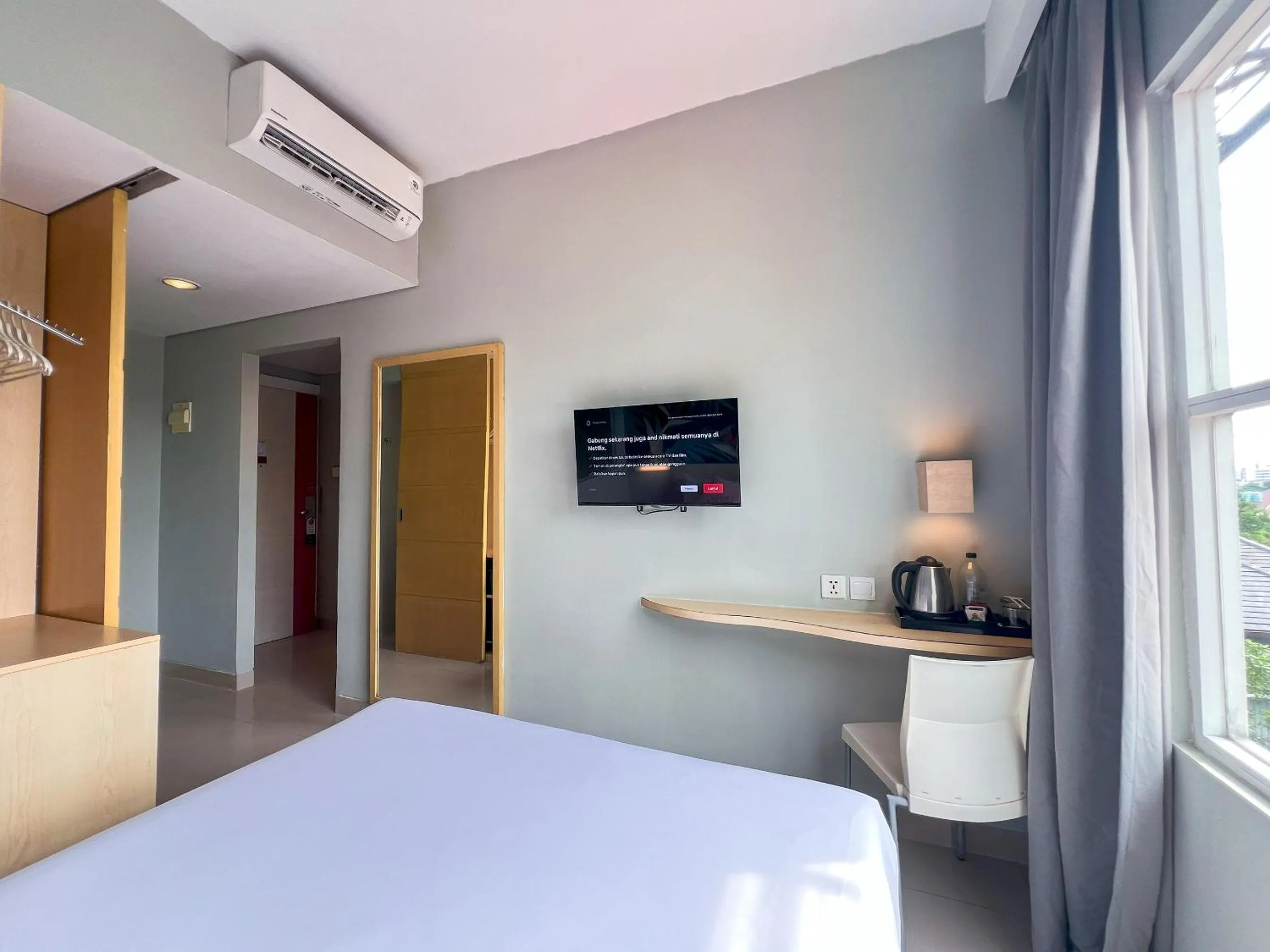 Bed in Liberta Hotel Kemang