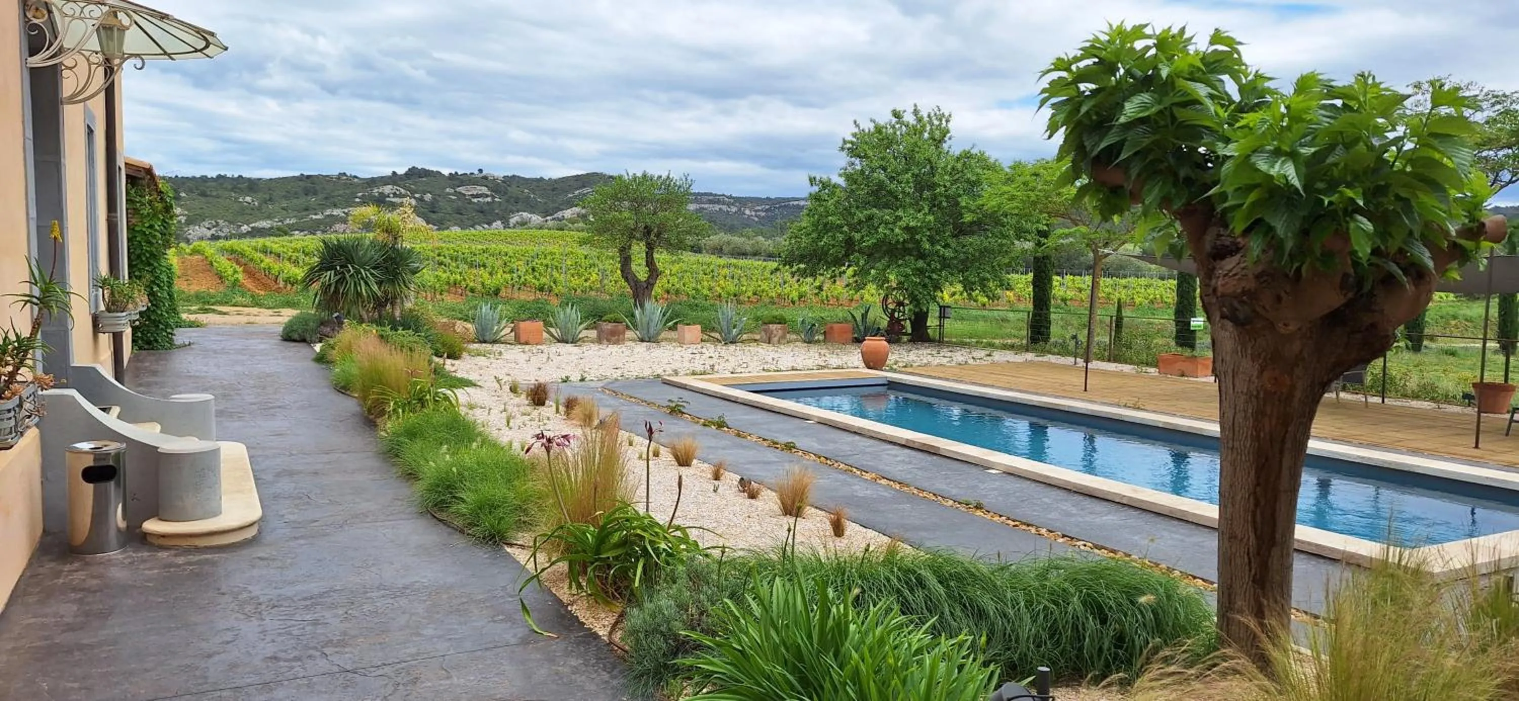 Property building in Château La Sabine