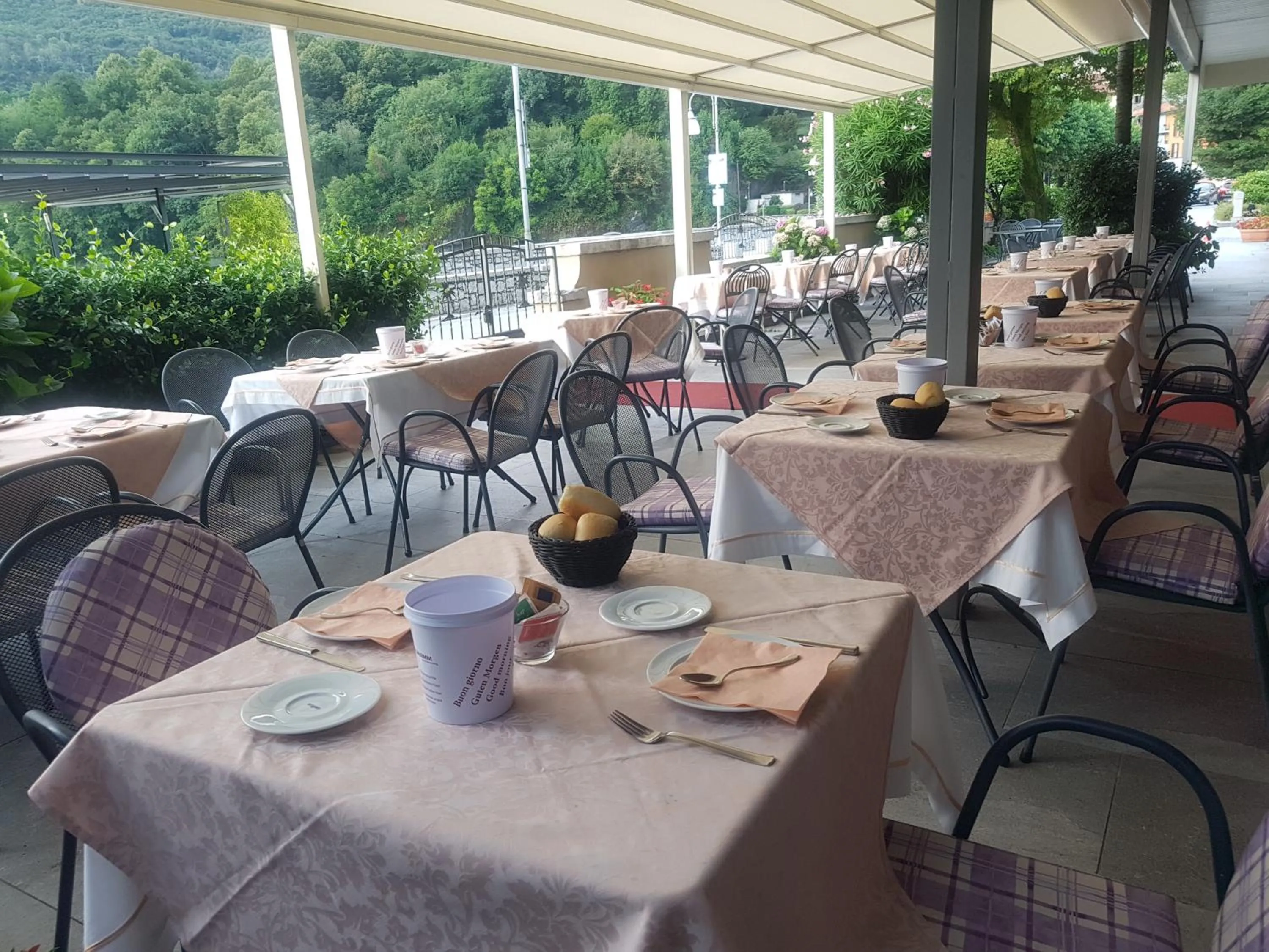 Food and drinks in Hotel Bettina