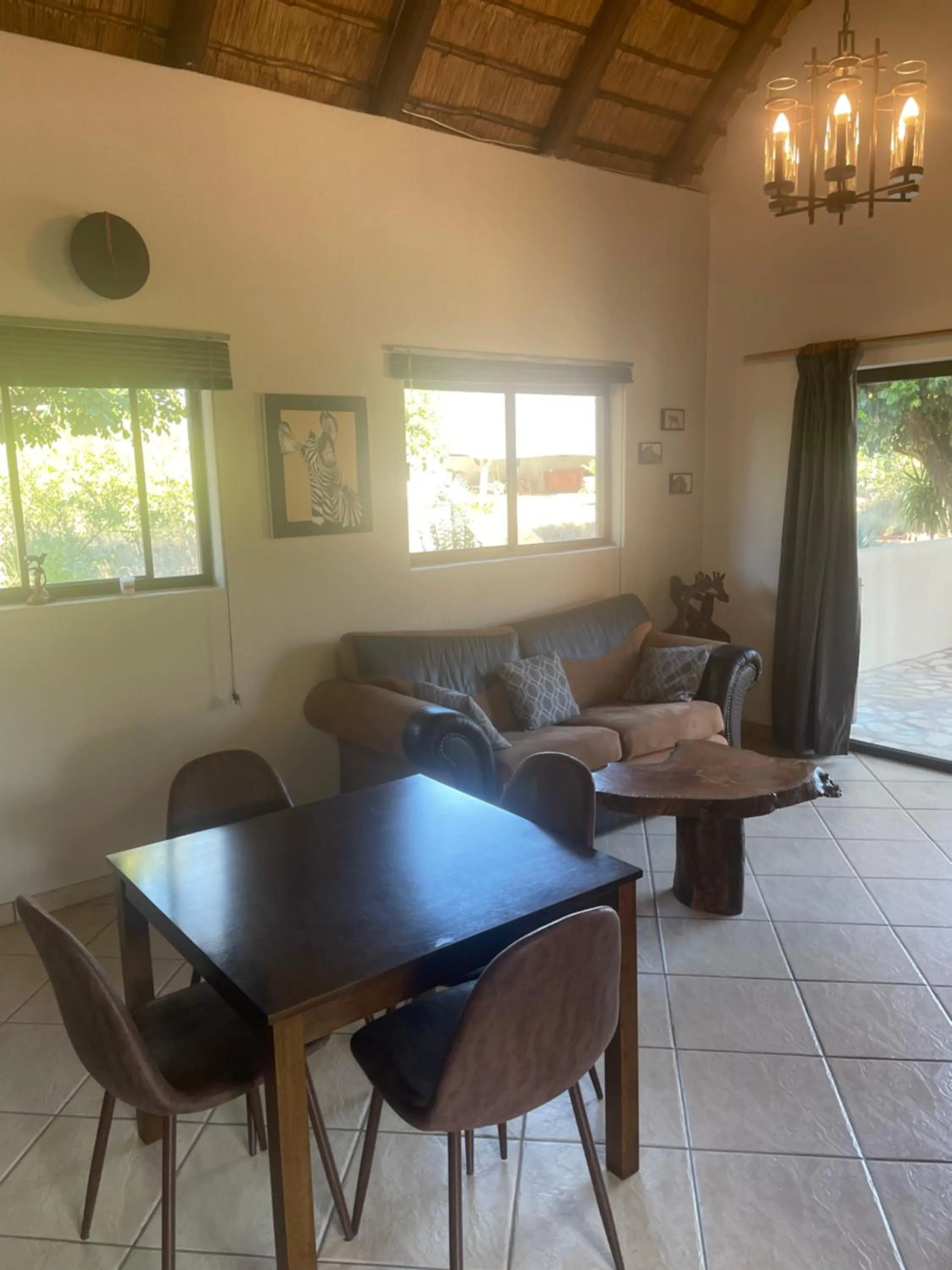 Living room in Thula Private Lodge