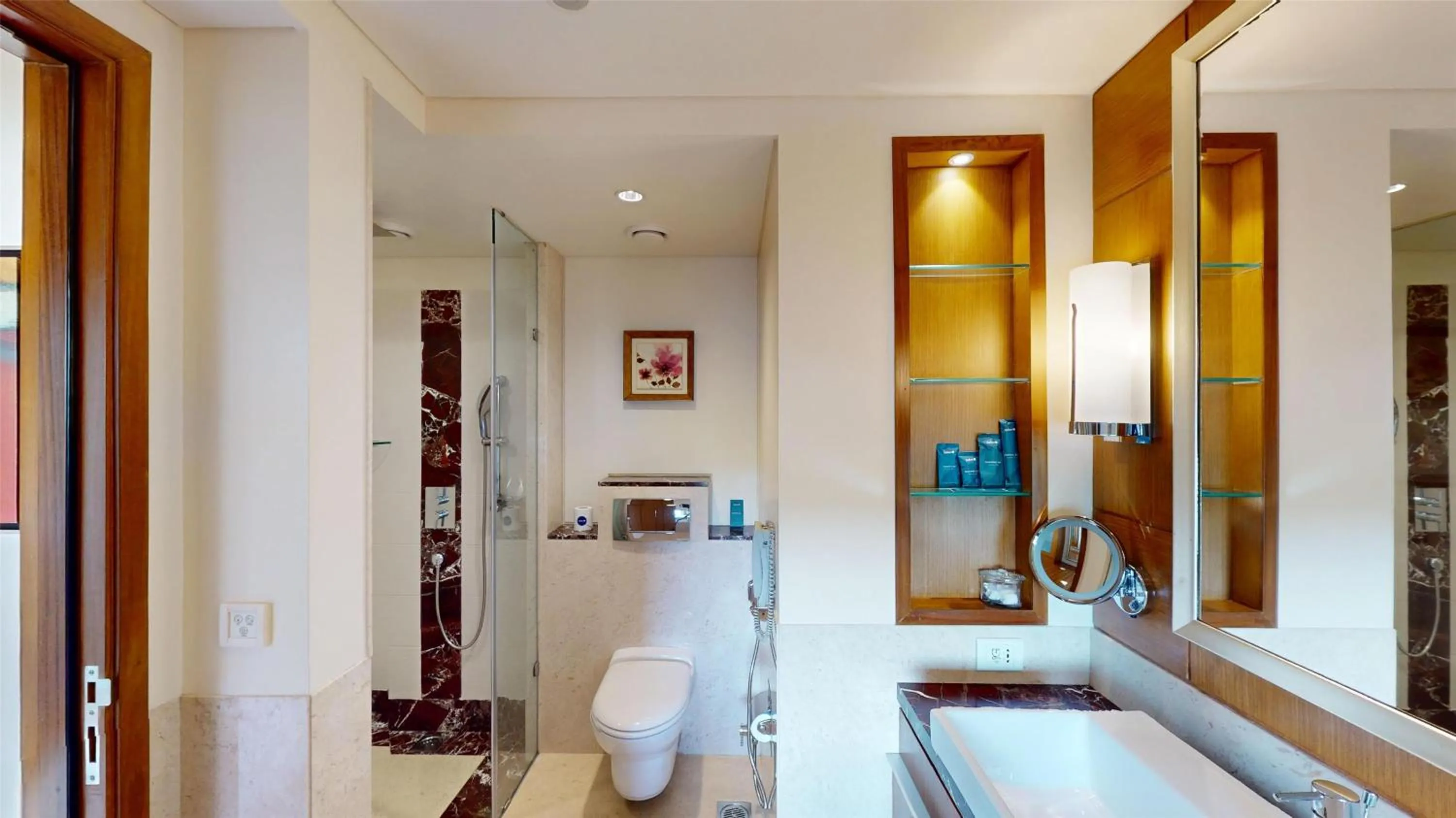 Bathroom in Radisson Blu Hotel, Nagpur